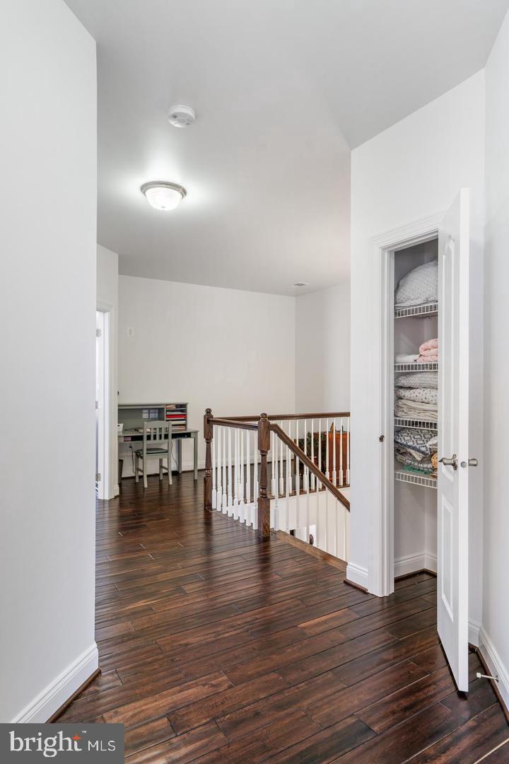 LOUDOUN VALLEY OLD TOWNE - Residential Lease