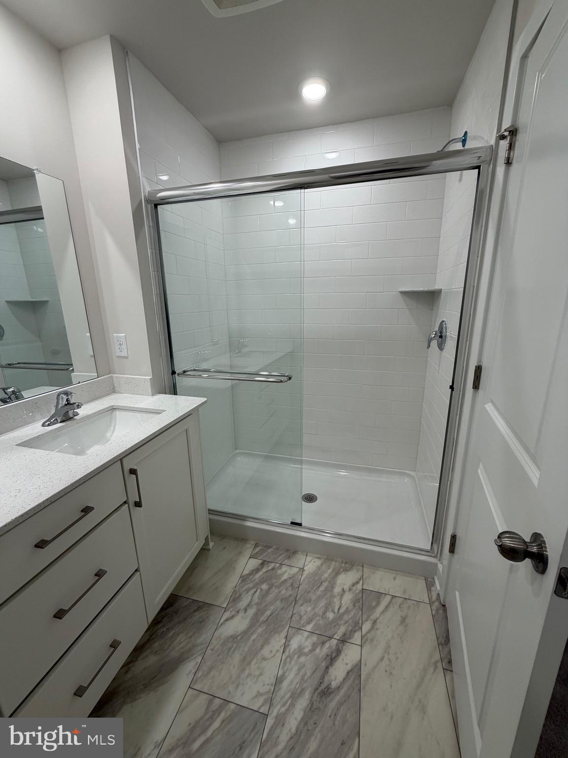 RIVER POINTE - Residential Lease