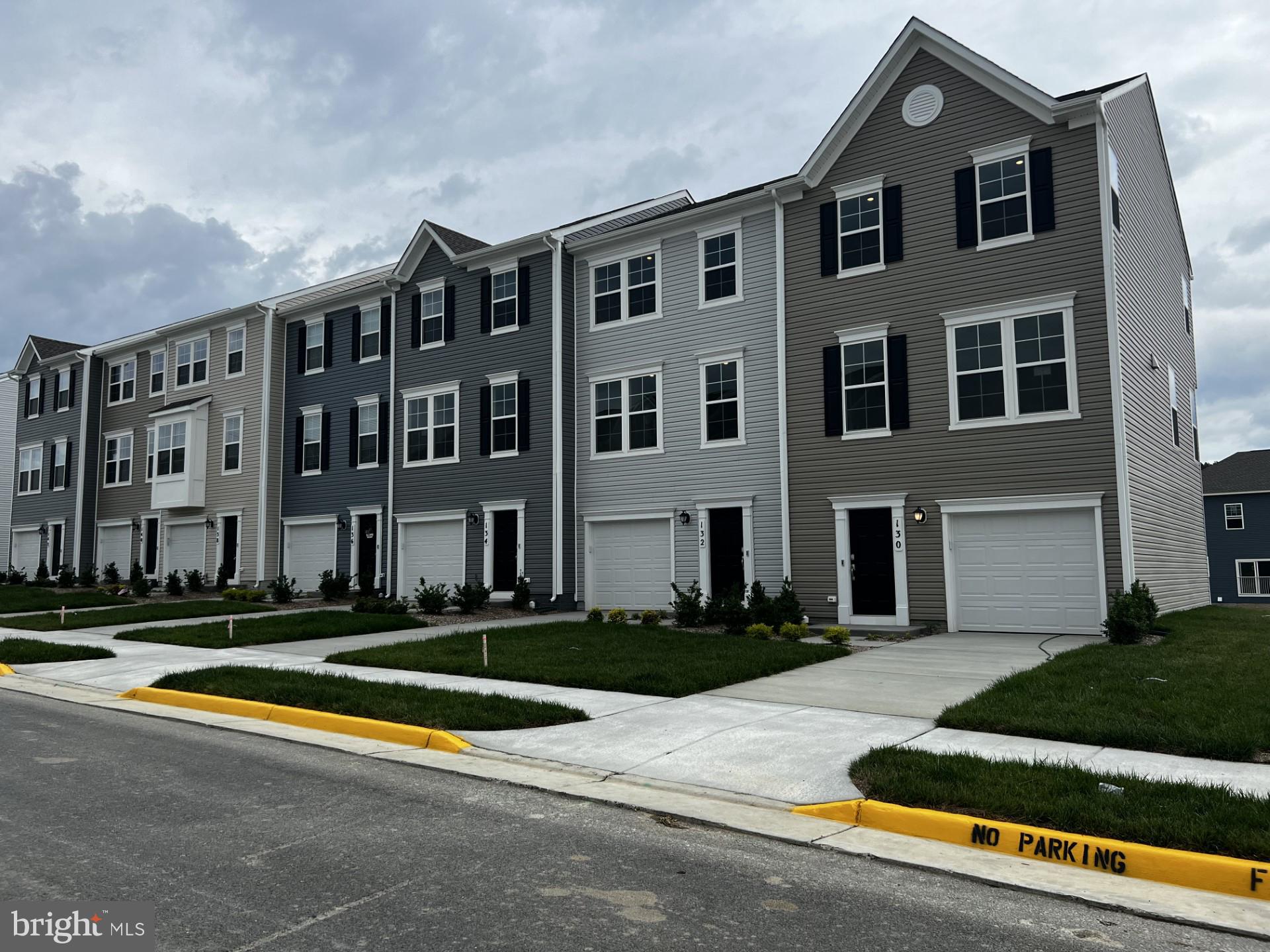 SENSENY VILLAGE - Residential