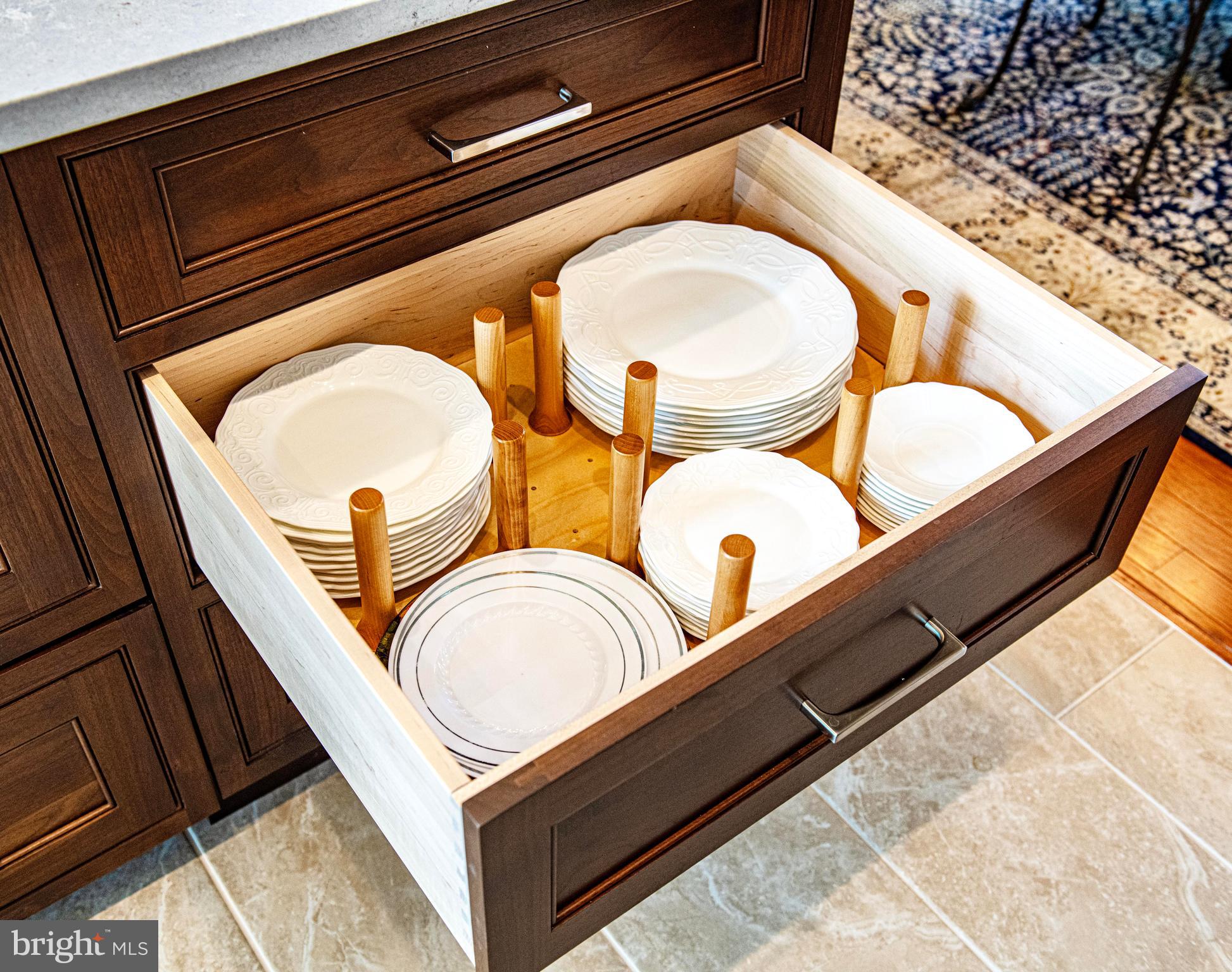 WATERS EDGE - Residential