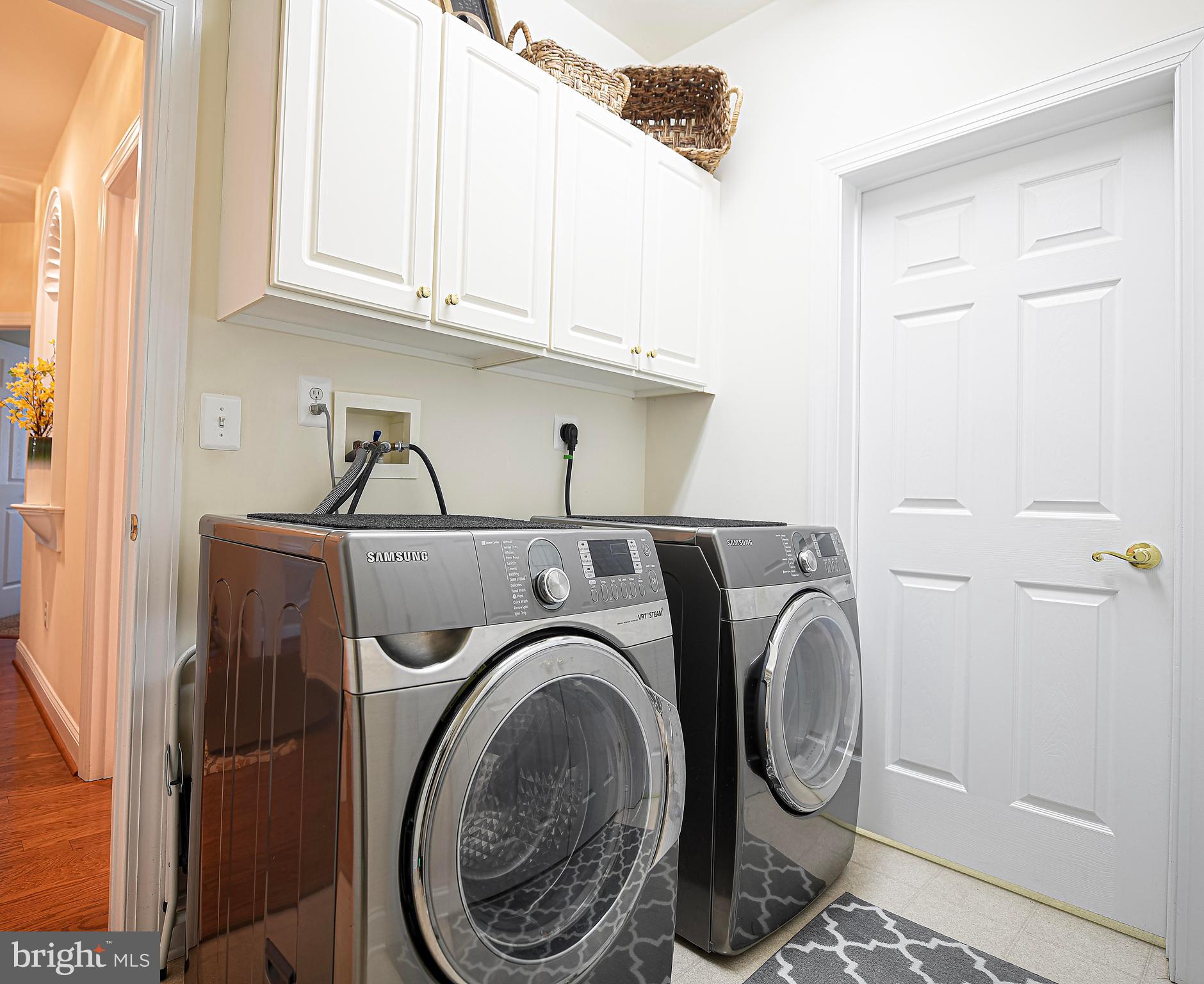 WATERS EDGE - Residential