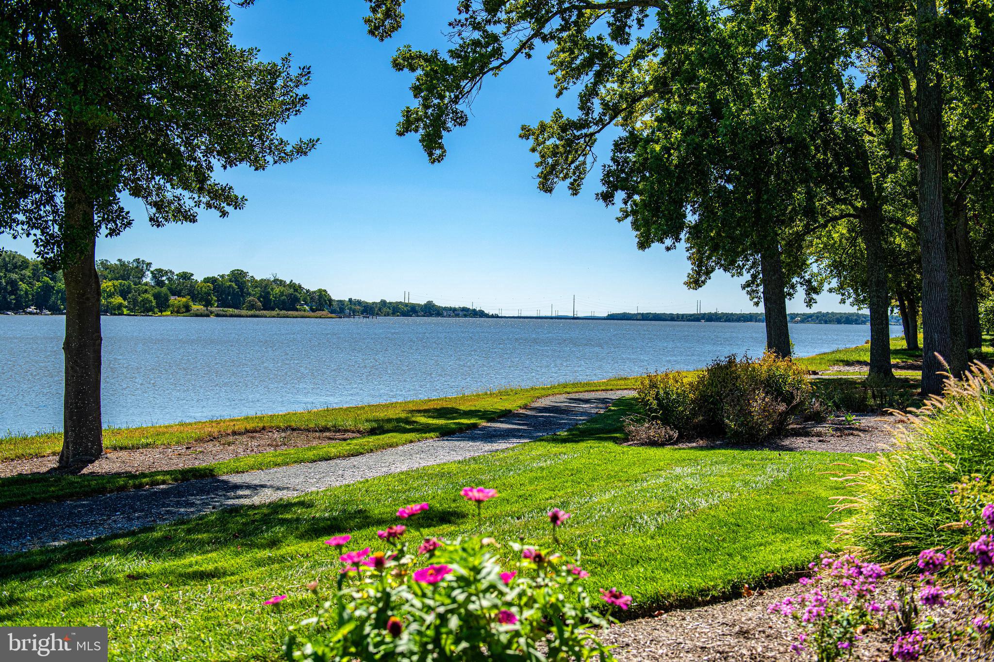 WATERS EDGE - Residential