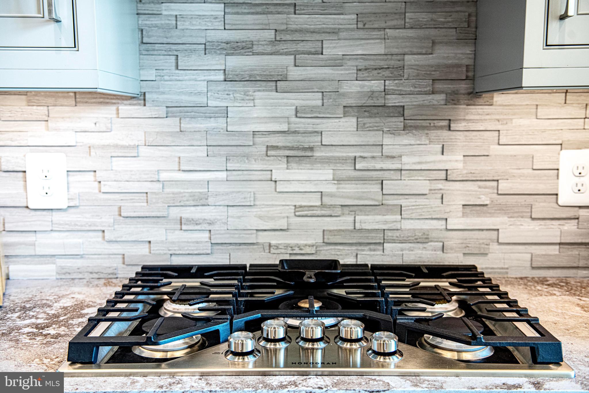 WATERS EDGE - Residential