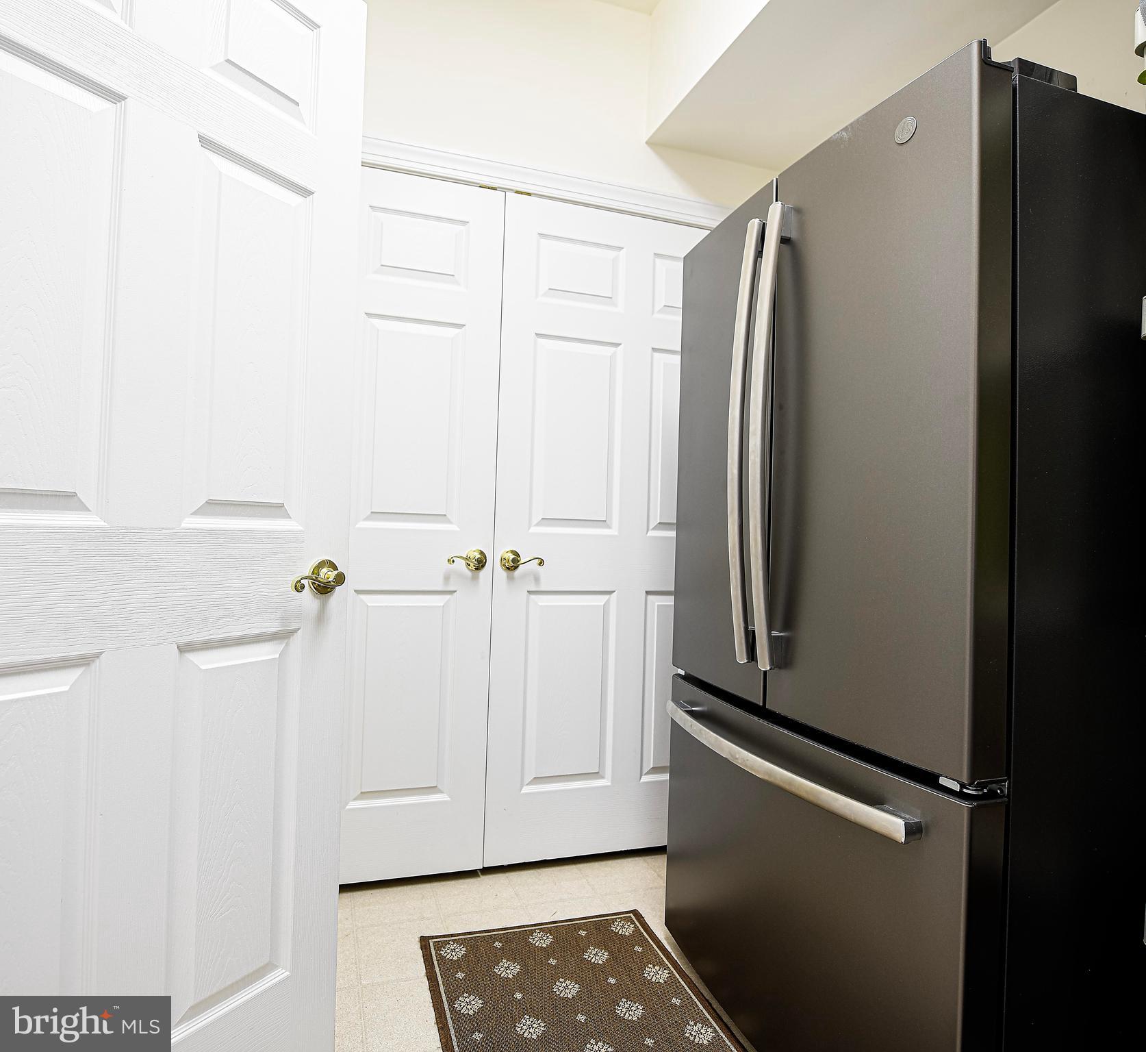 WATERS EDGE - Residential