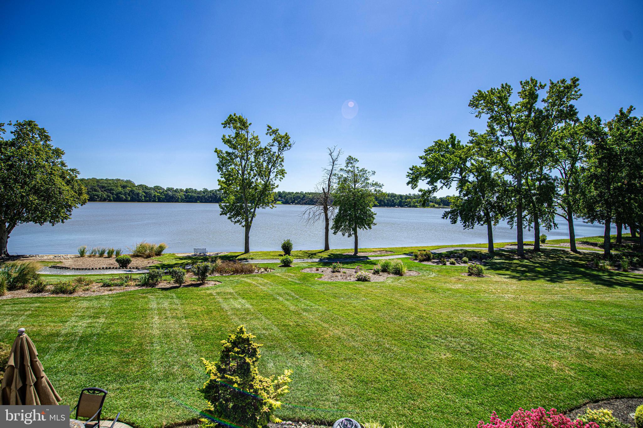 WATERS EDGE - Residential