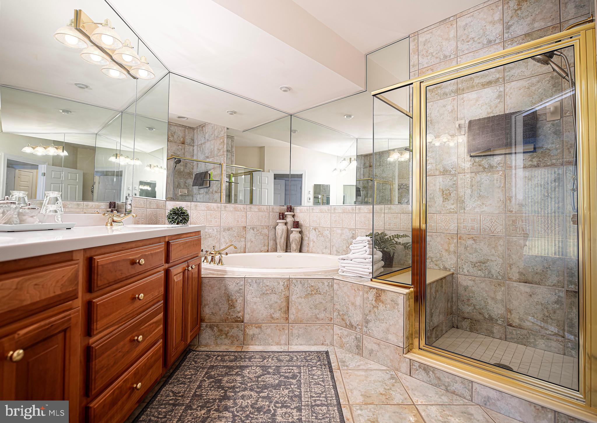 WATERS EDGE - Residential