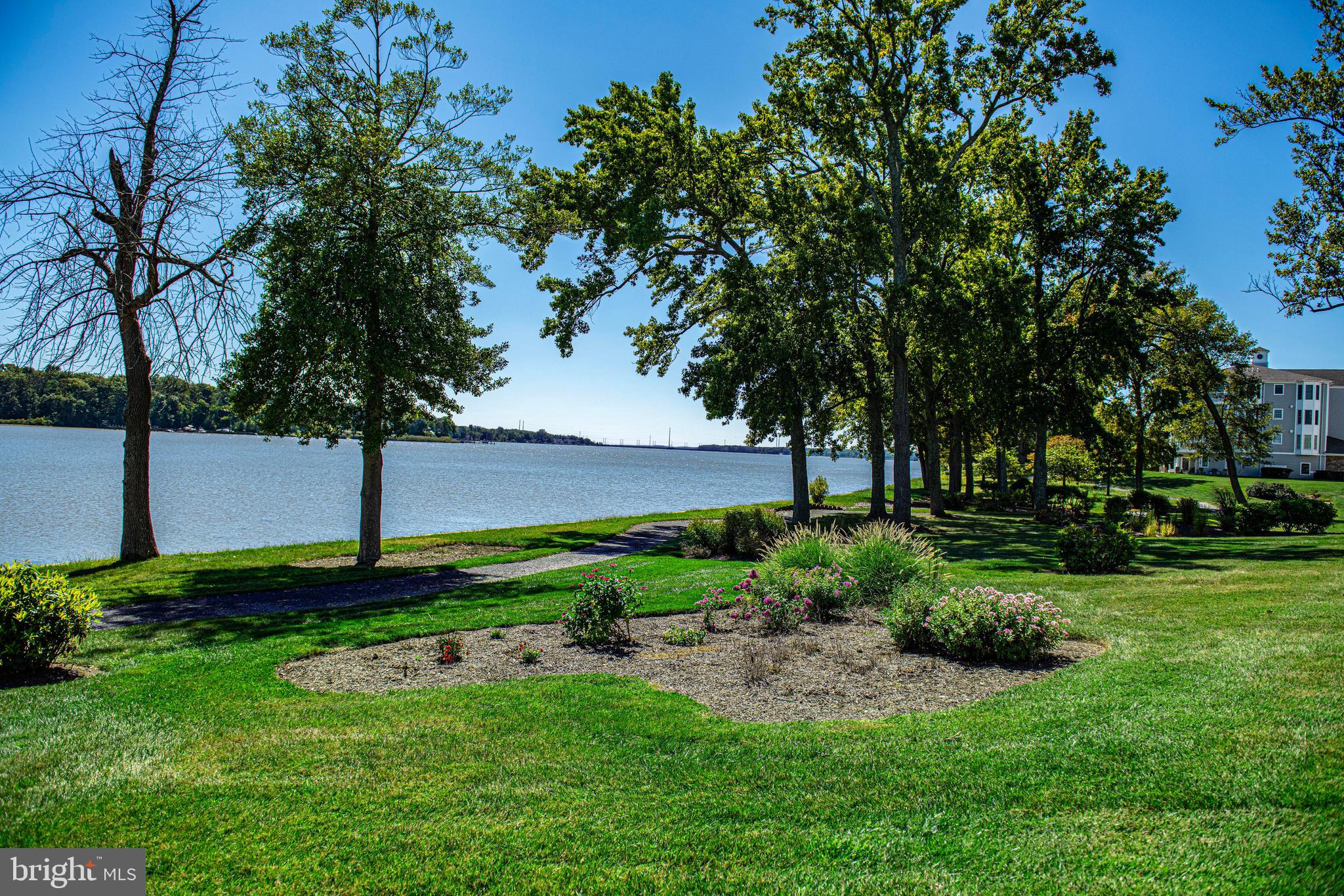 WATERS EDGE - Residential