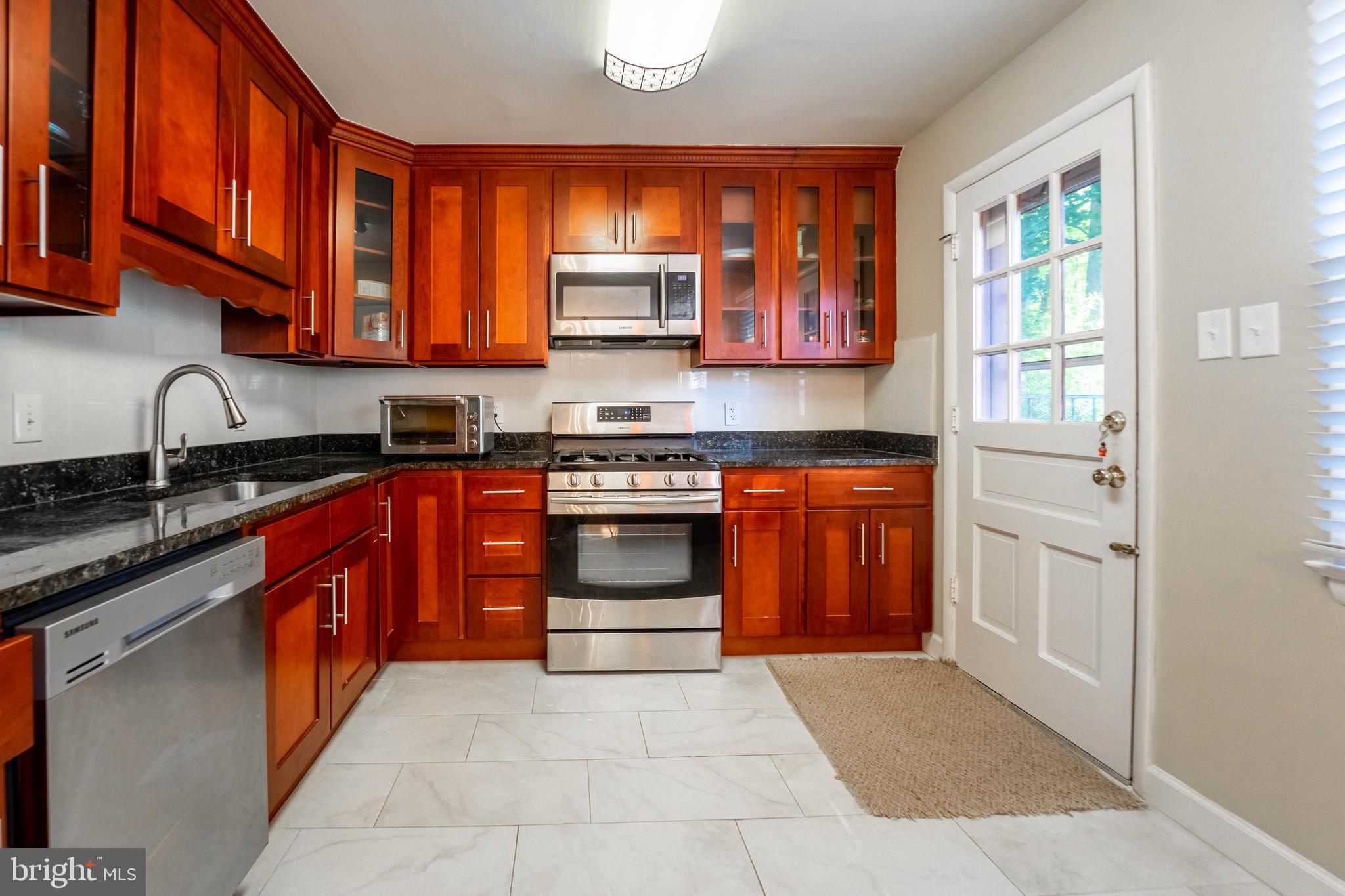 WEST END PARK - Residential