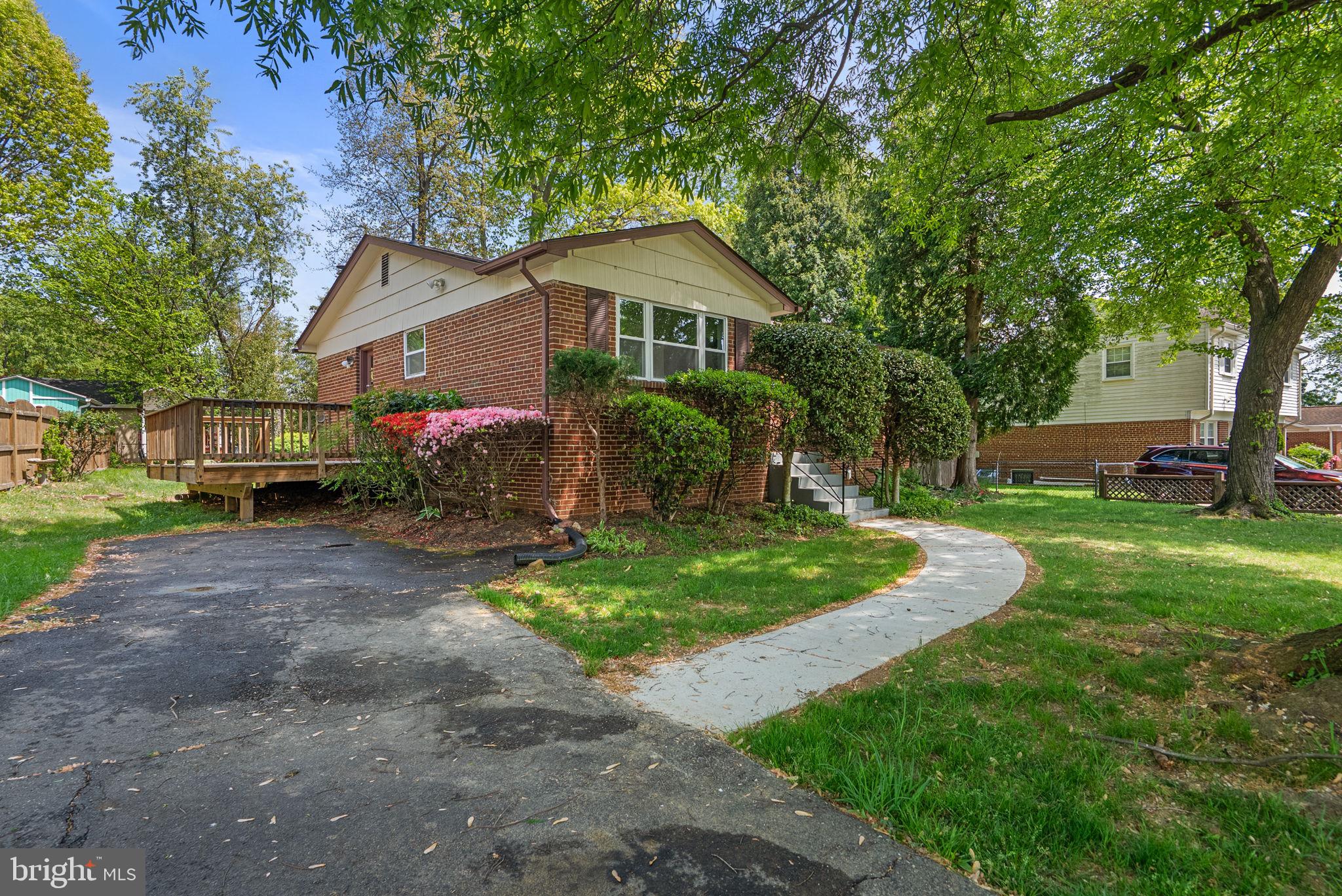 WHEATON WOODS - Residential