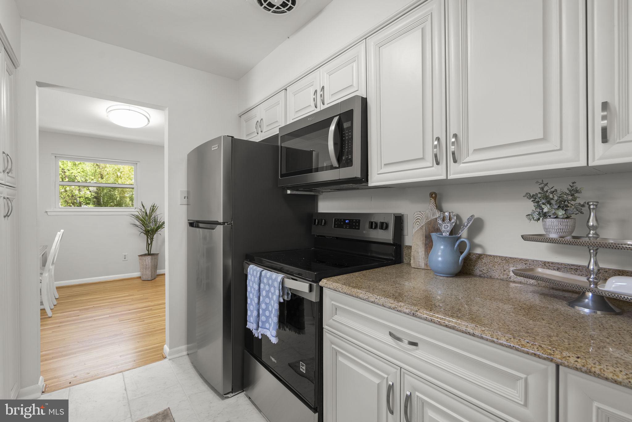 WHEATON WOODS - Residential