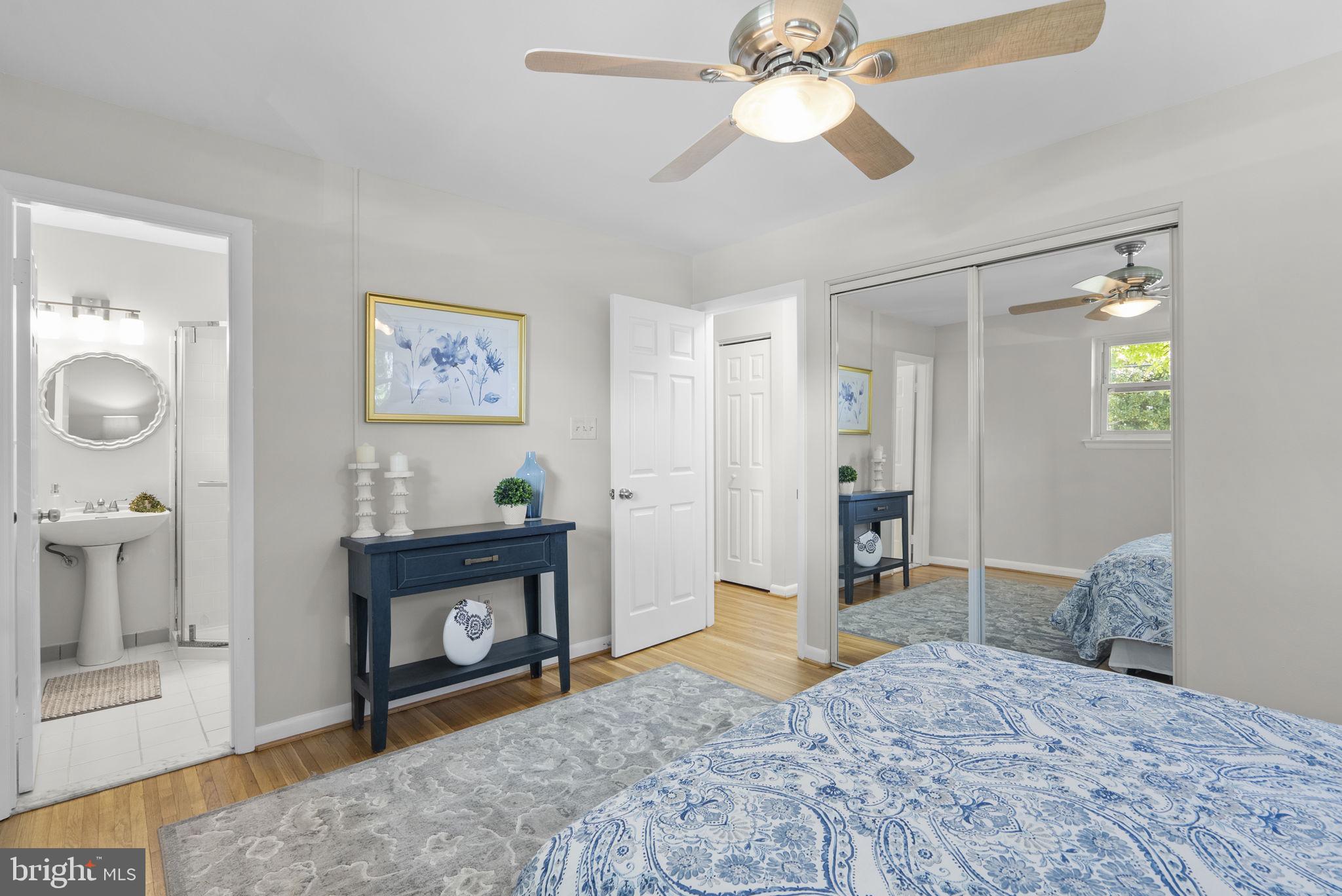 WHEATON WOODS - Residential