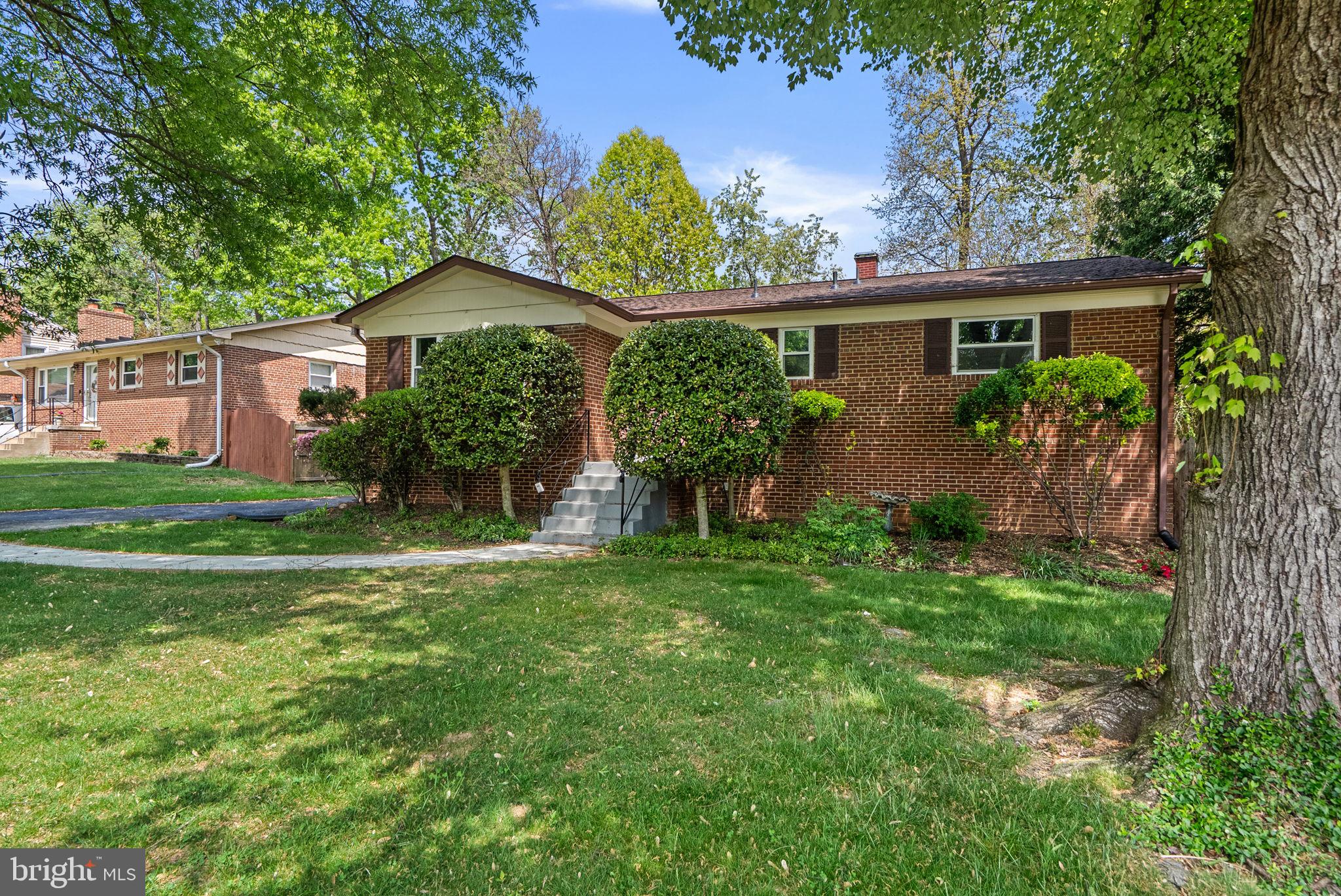 WHEATON WOODS - Residential