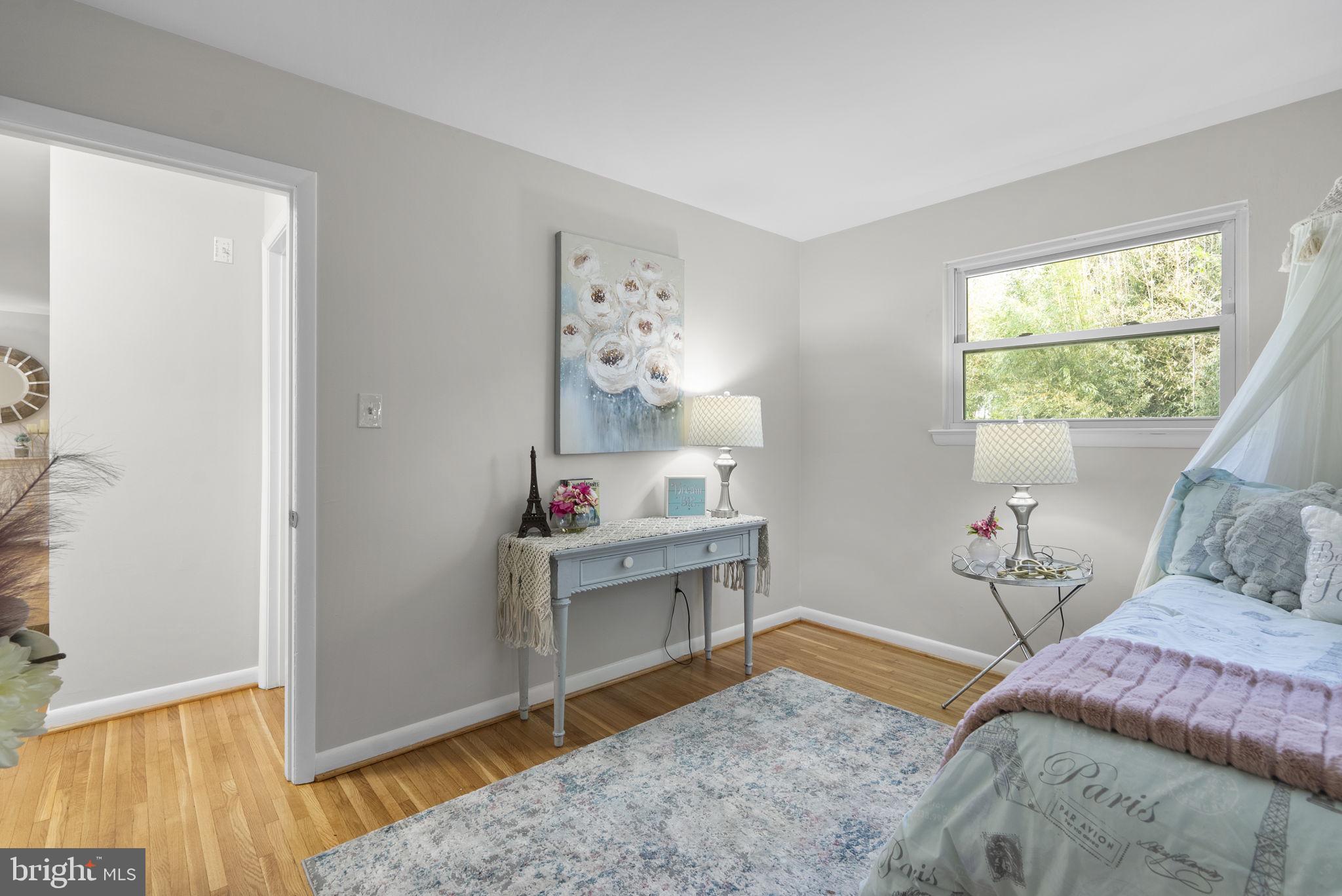 WHEATON WOODS - Residential