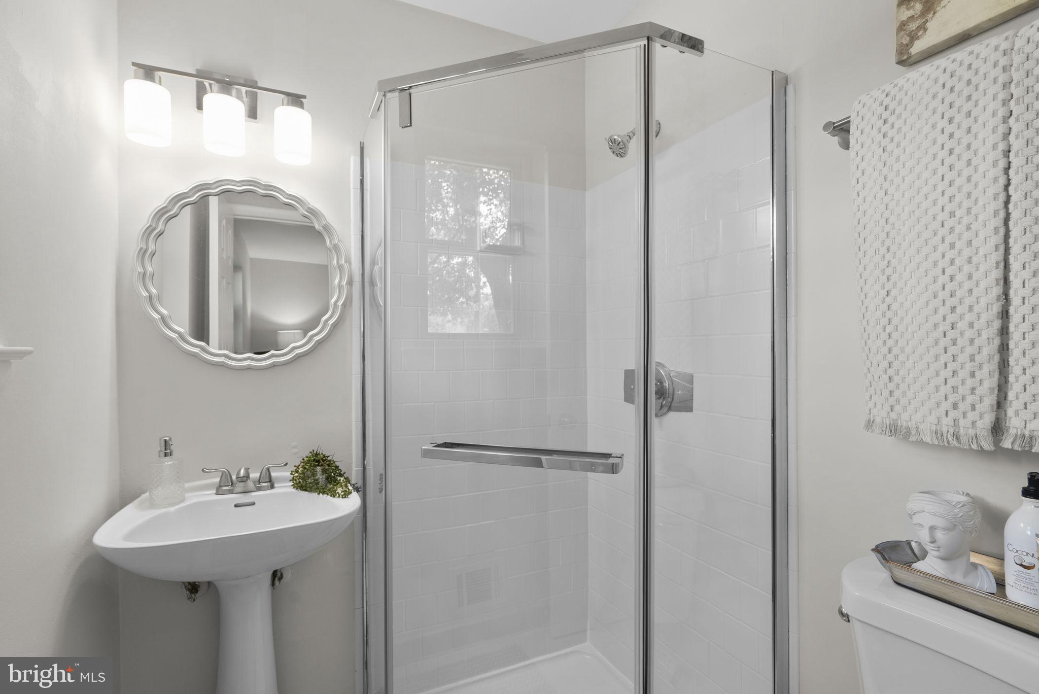 WHEATON WOODS - Residential