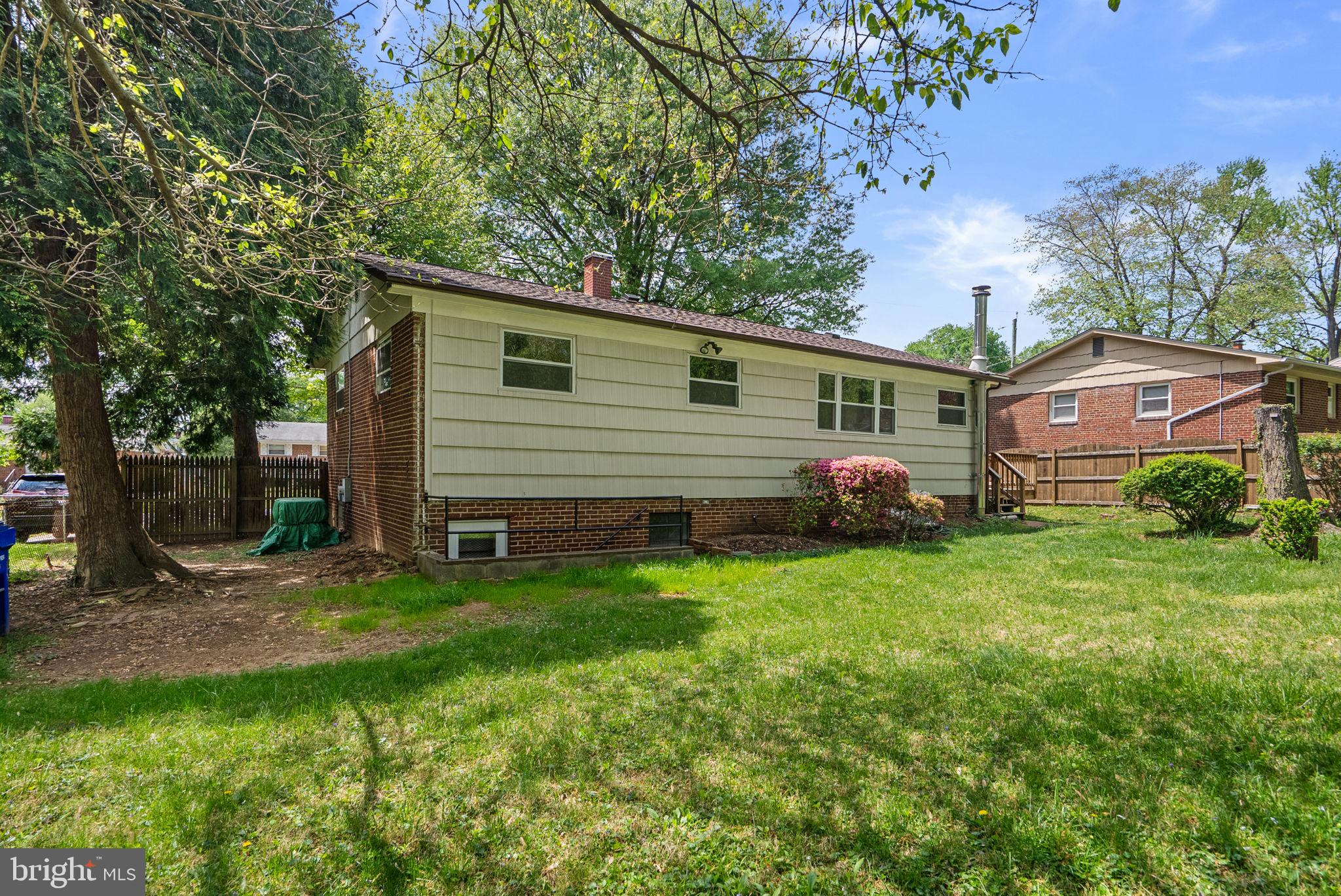 WHEATON WOODS - Residential