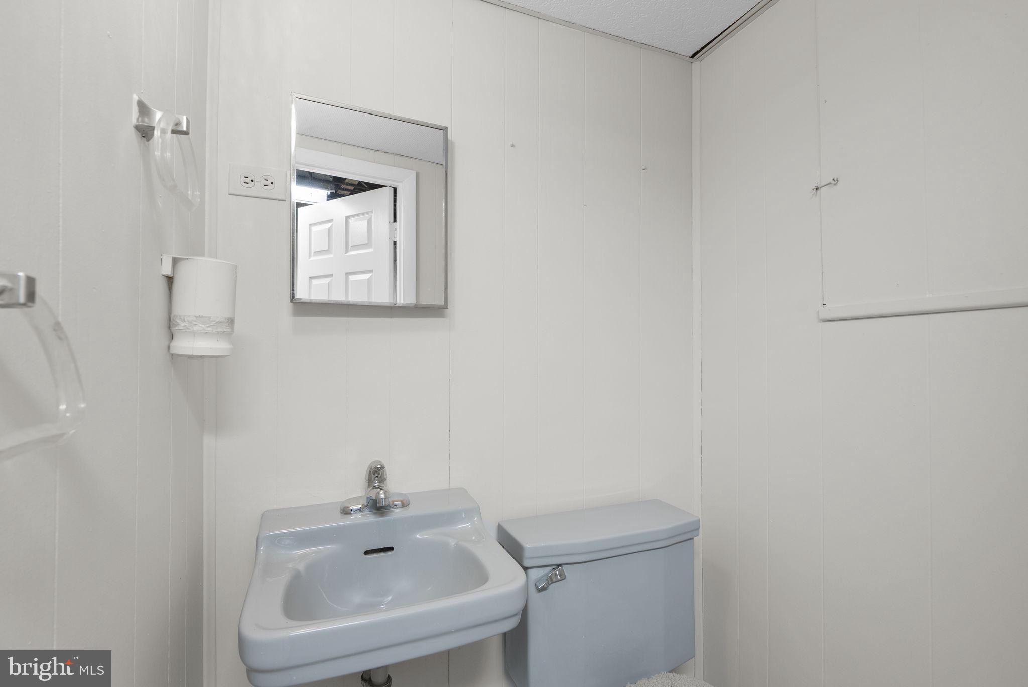 WHEATON WOODS - Residential