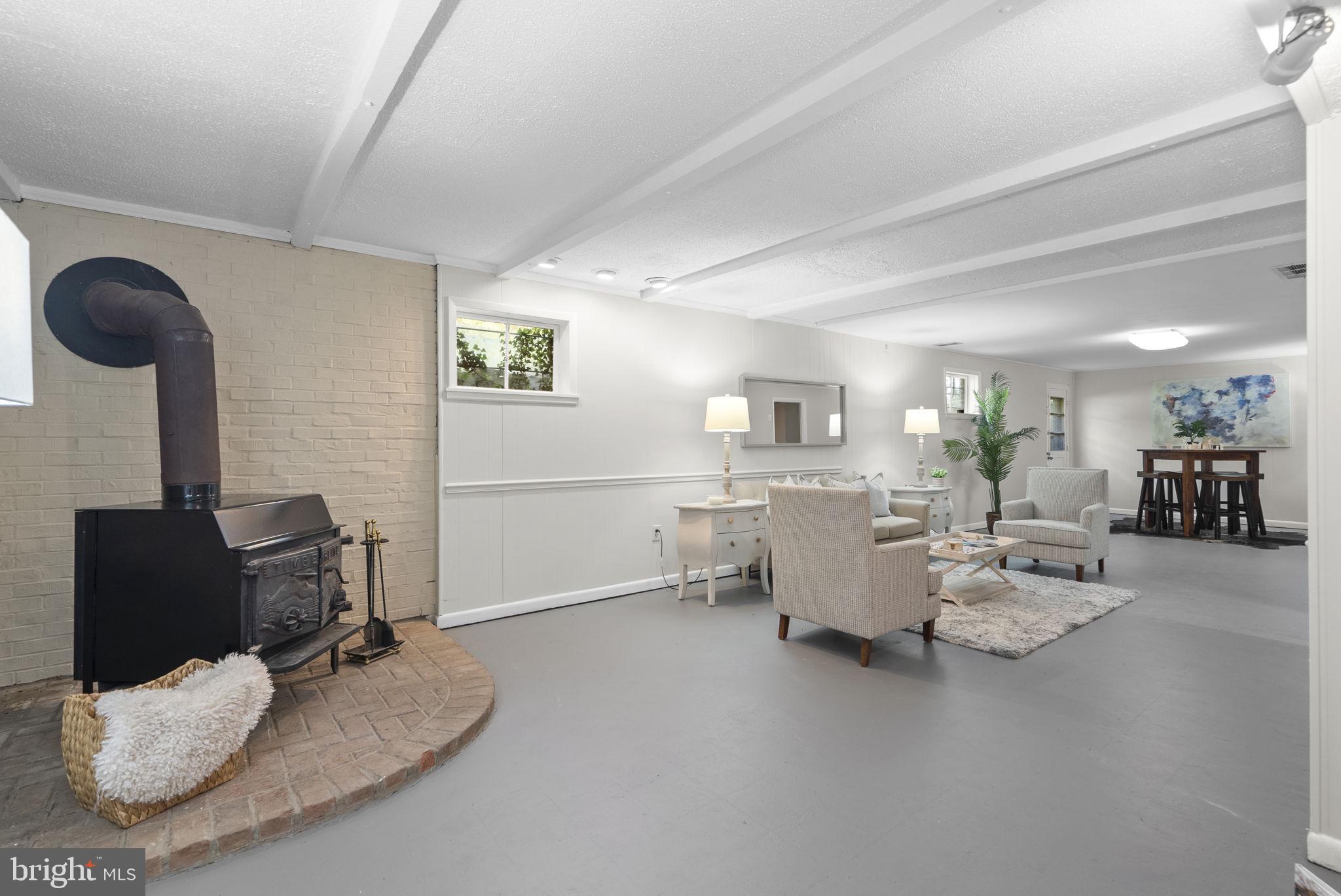 WHEATON WOODS - Residential