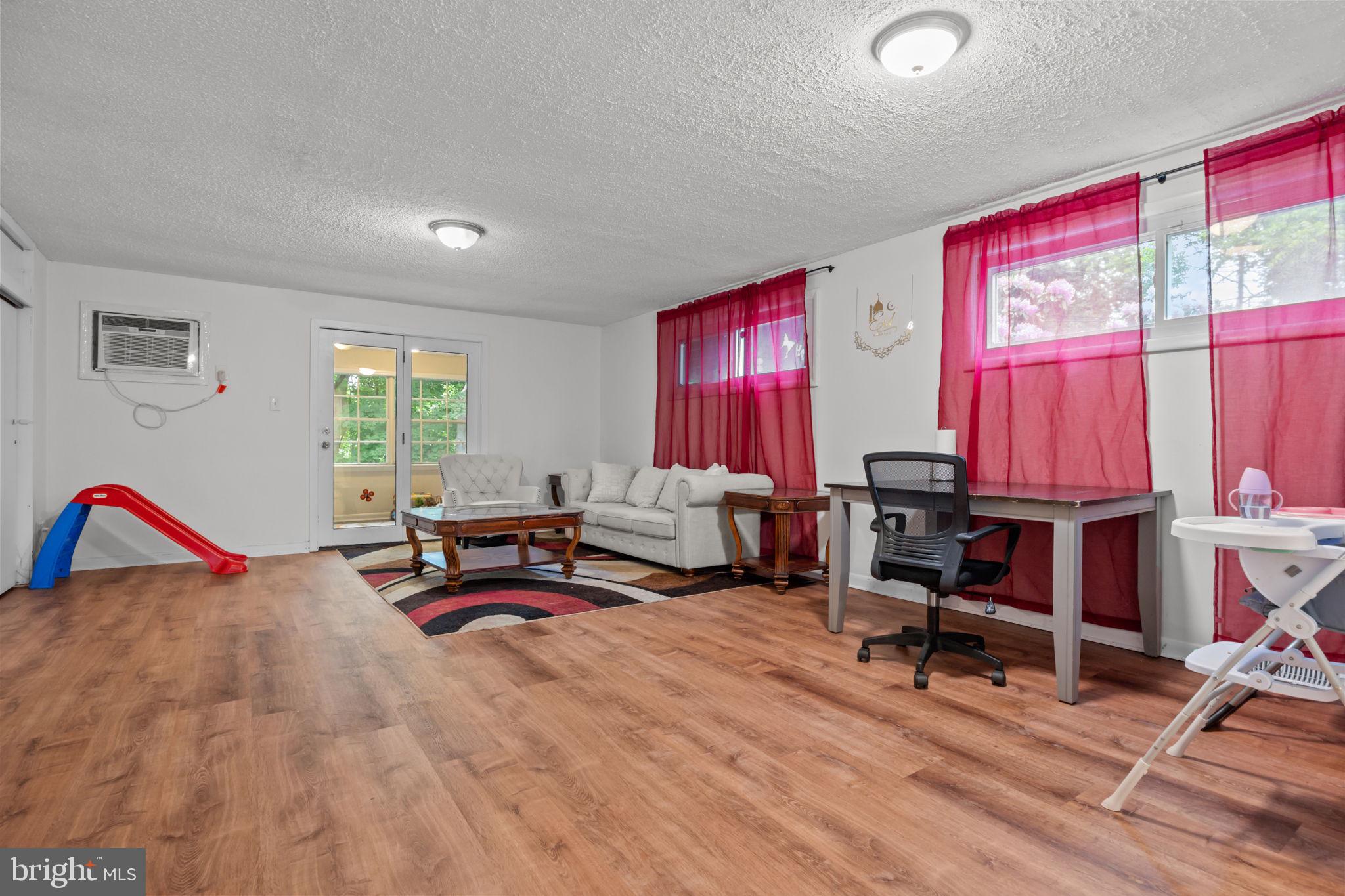 RAVENWOOD - Residential