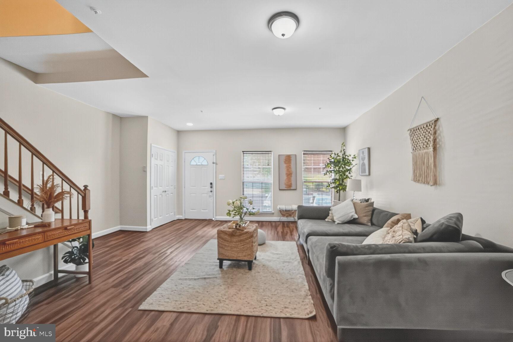 6134 PINE CREST LANE