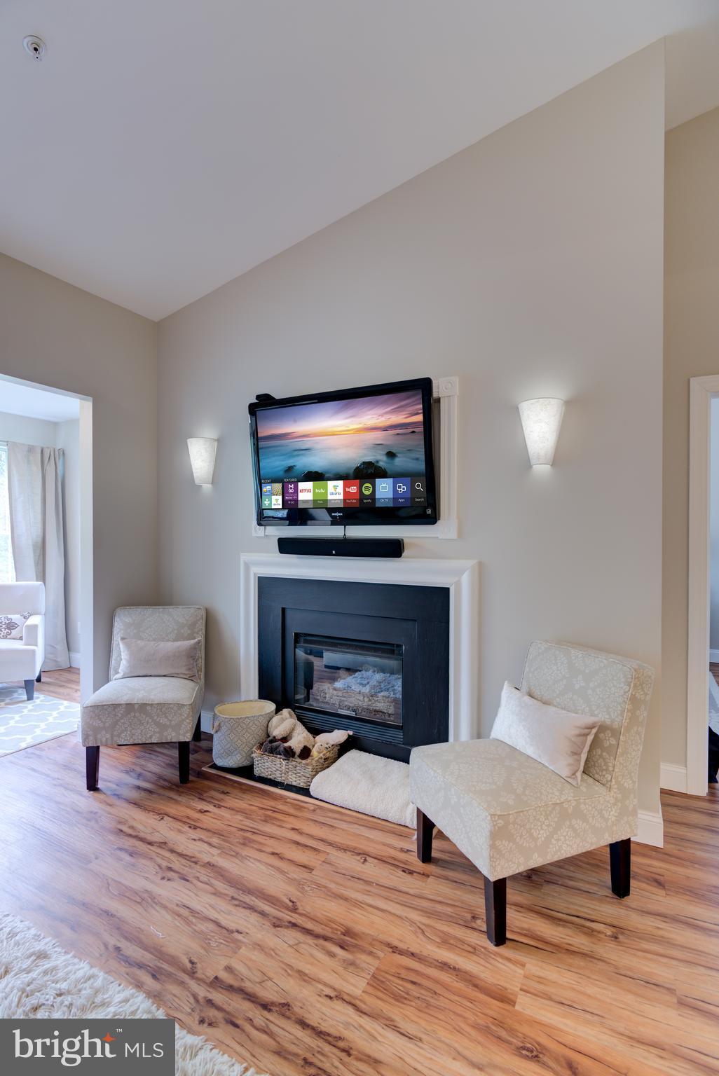 HIGHLAND AT GUNSTON CORNER - Residential Lease