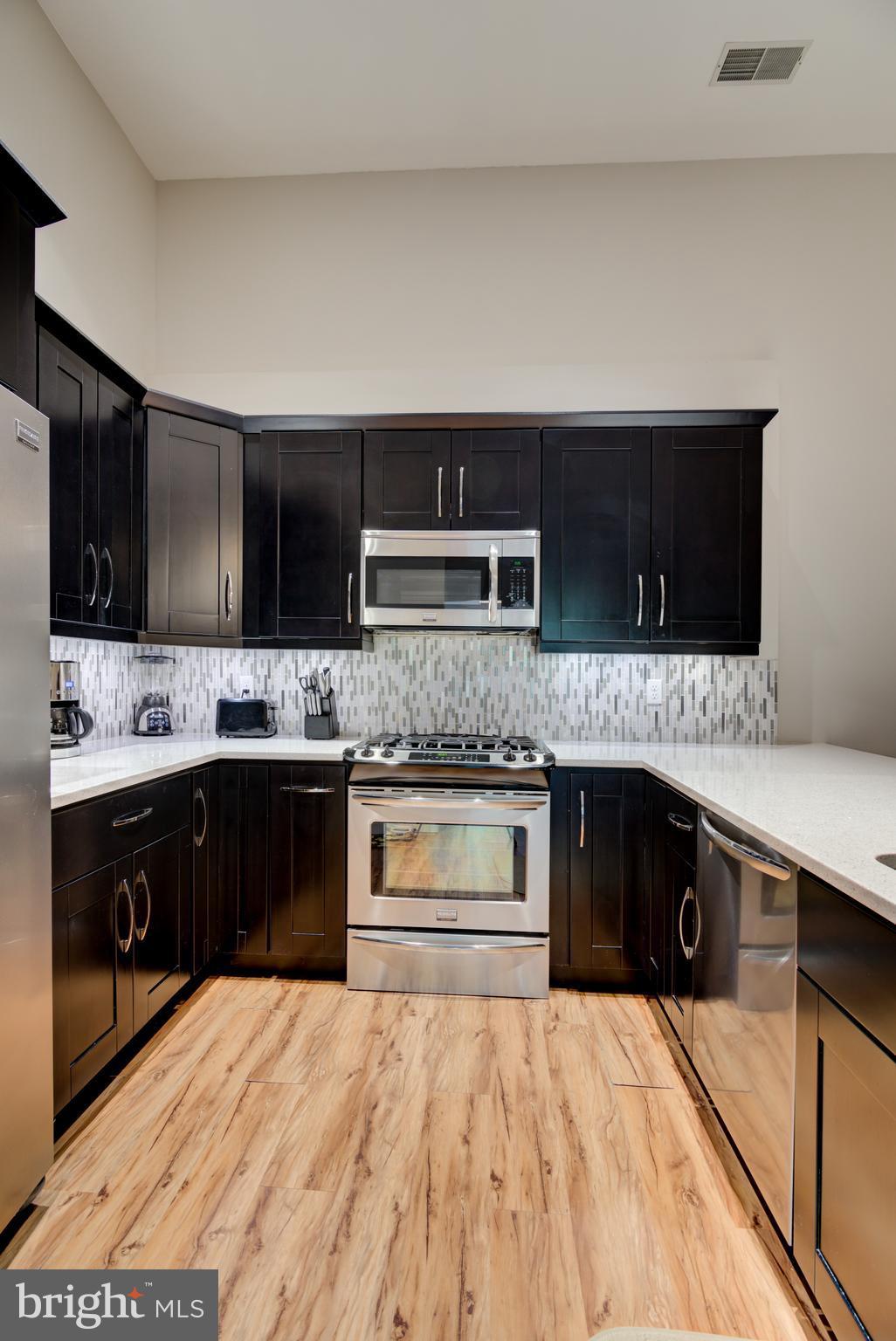 HIGHLAND AT GUNSTON CORNER - Residential Lease