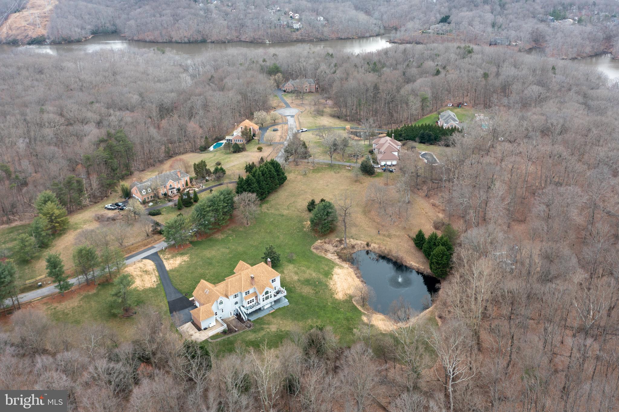 HAMPTON HUNT EST - Residential