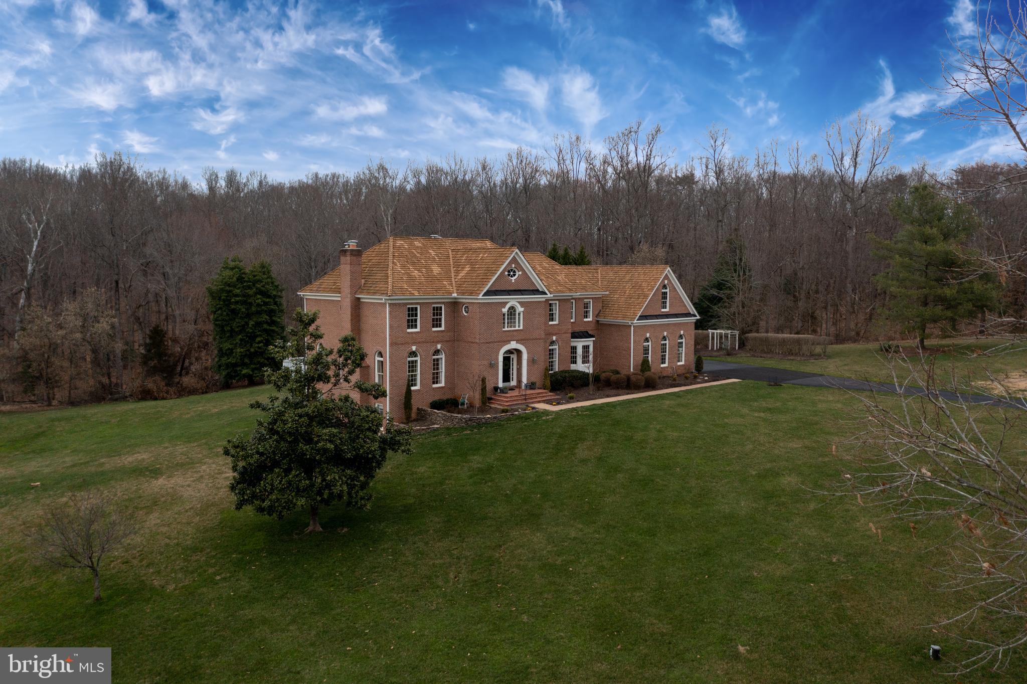 HAMPTON HUNT EST - Residential