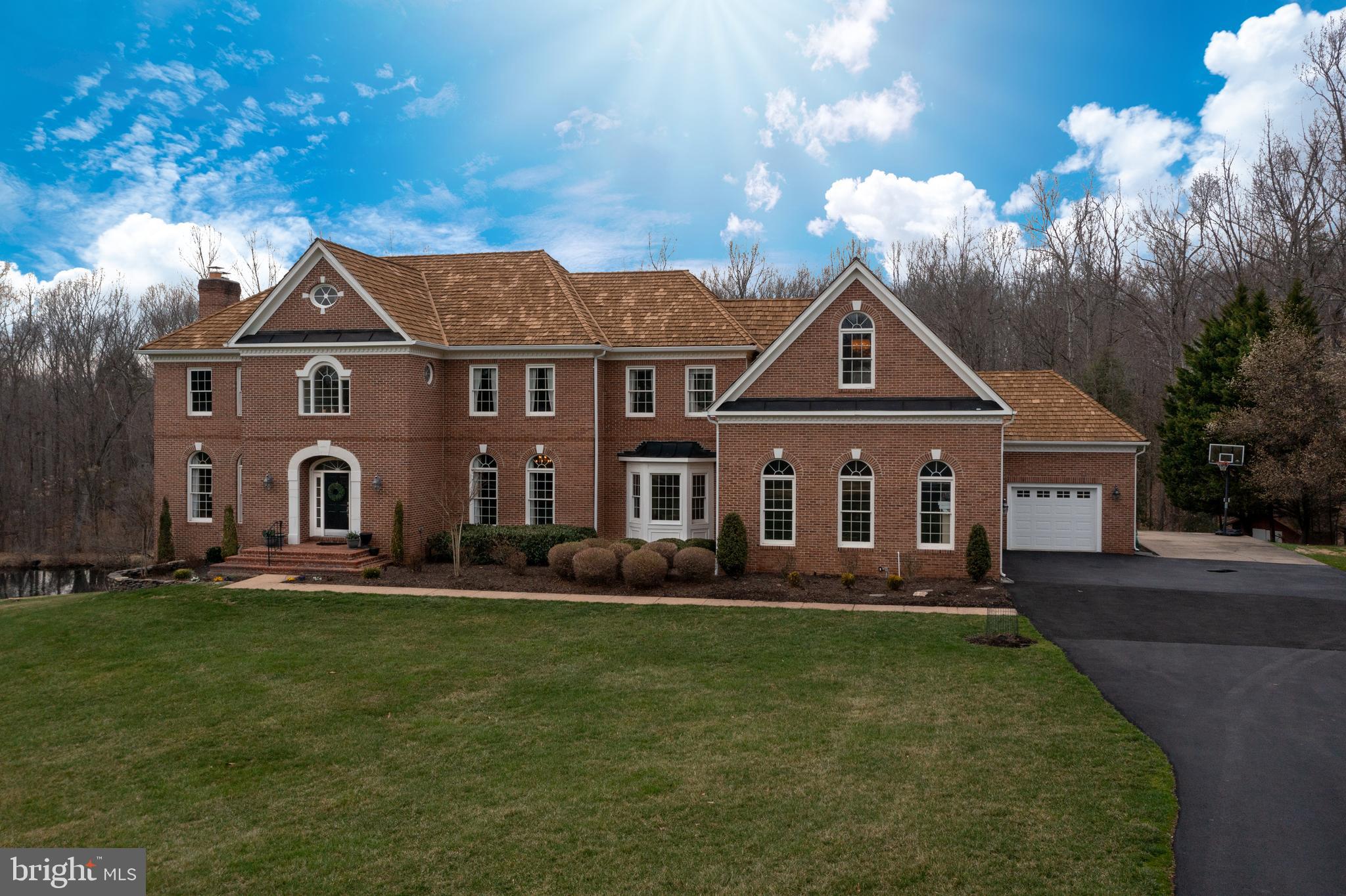 HAMPTON HUNT EST - Residential