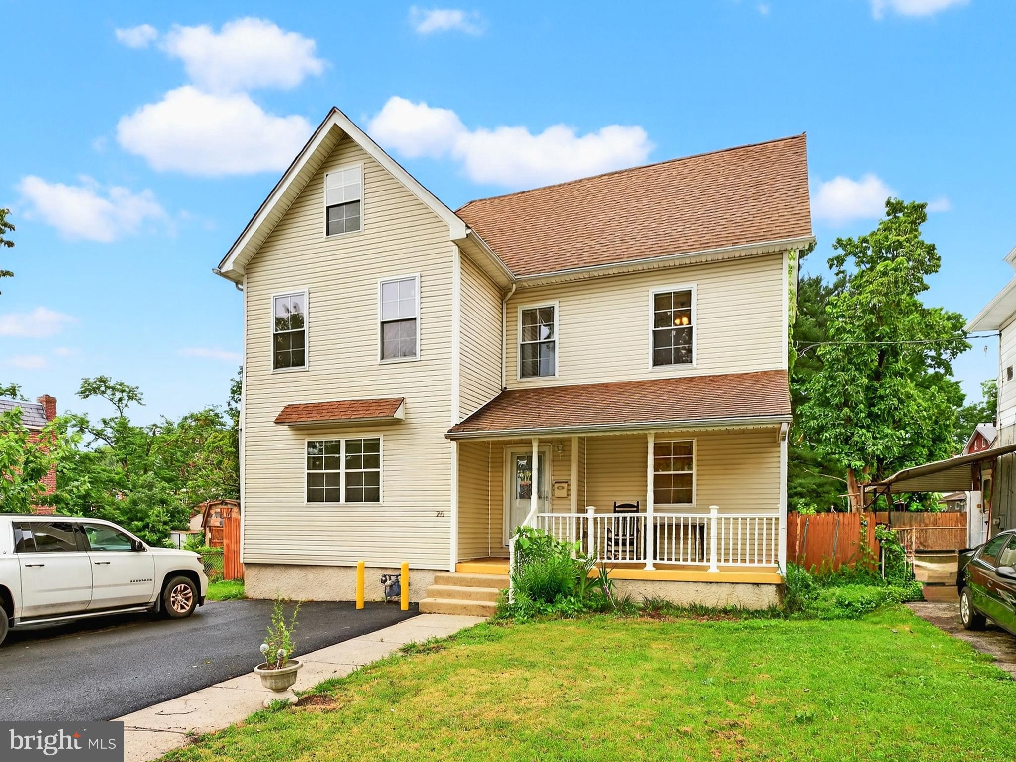 26 N ACADEMY AVENUE