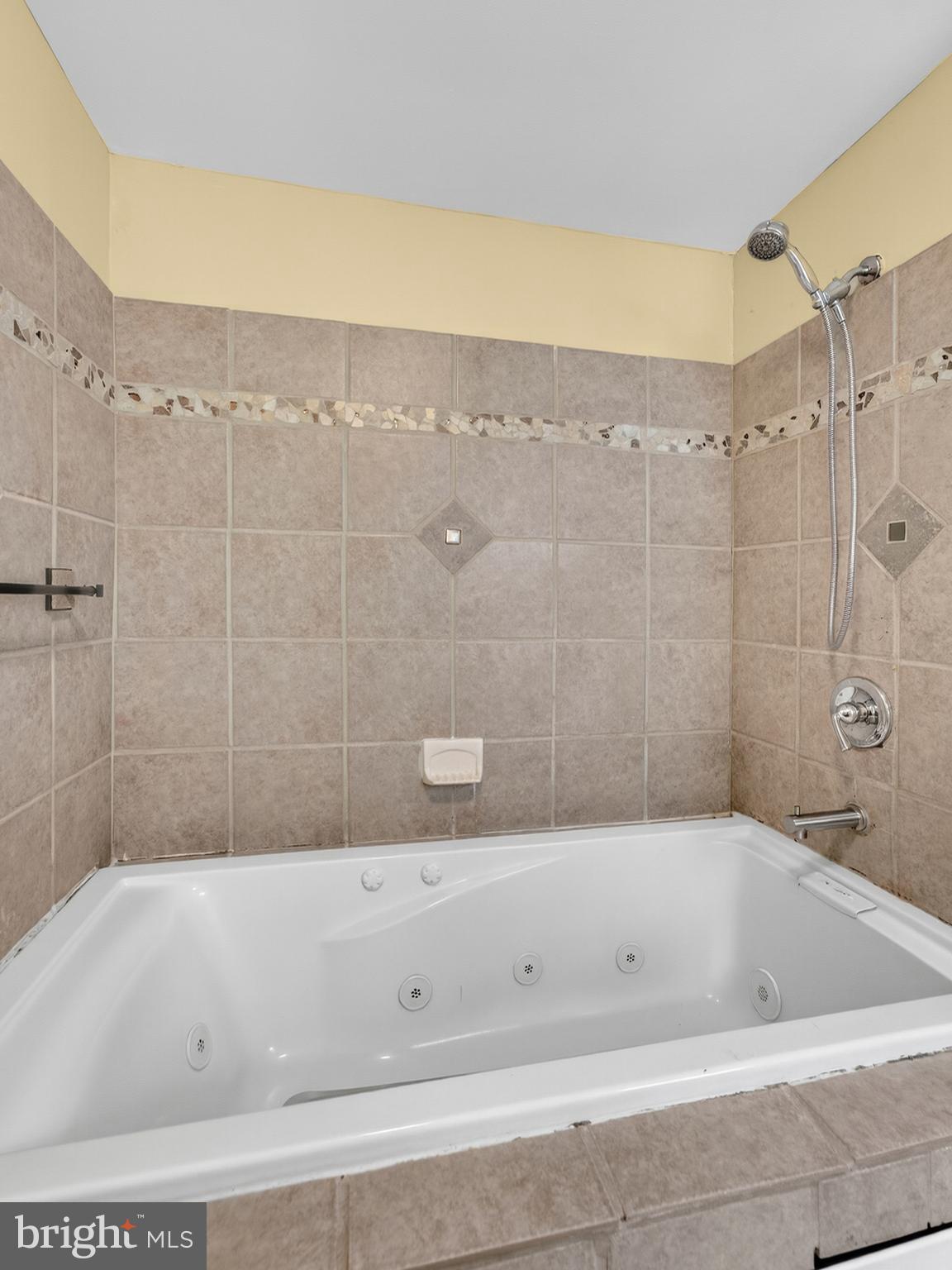 BRIARCLIFF - Residential