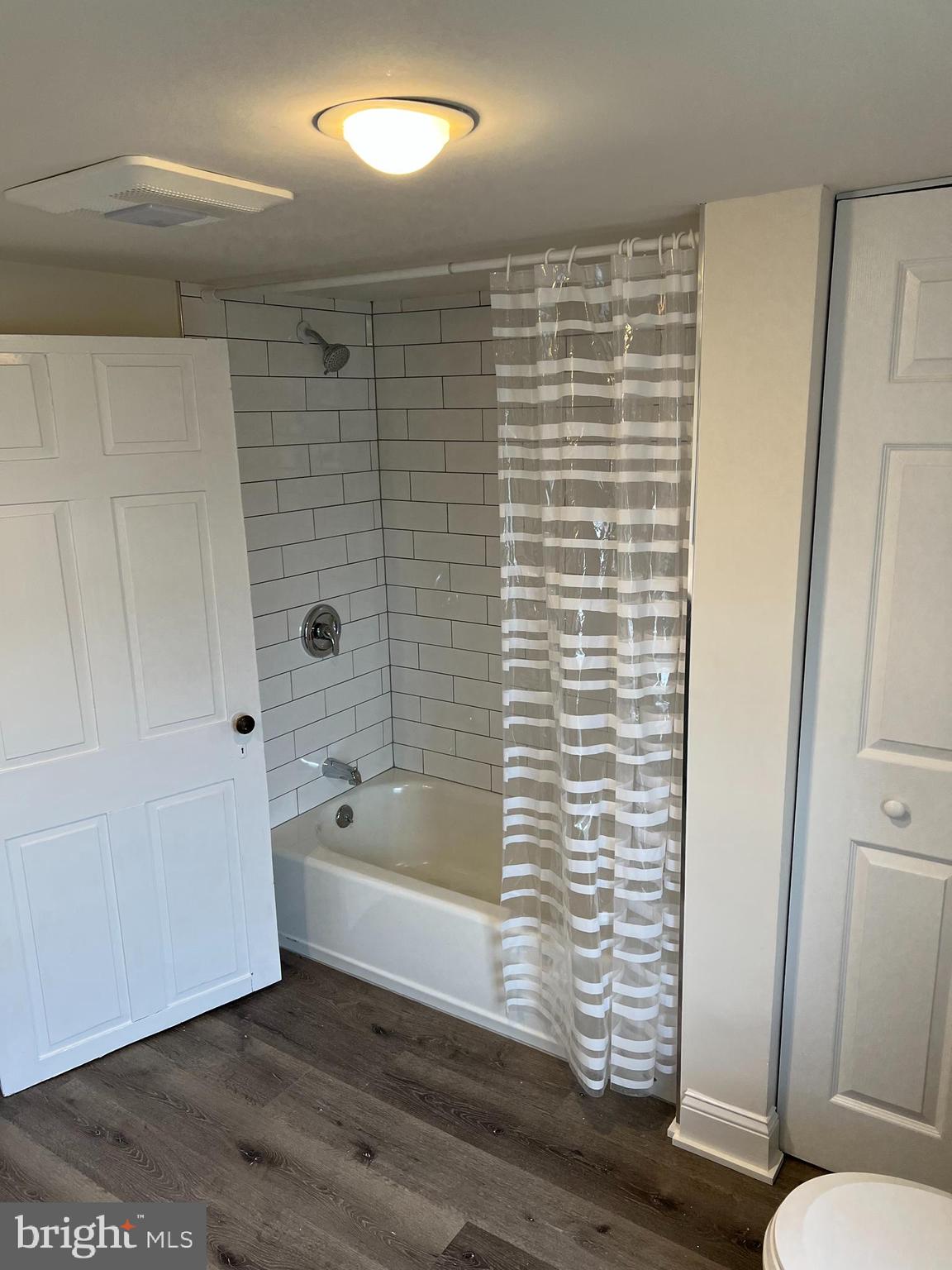 URBANA - Residential Lease