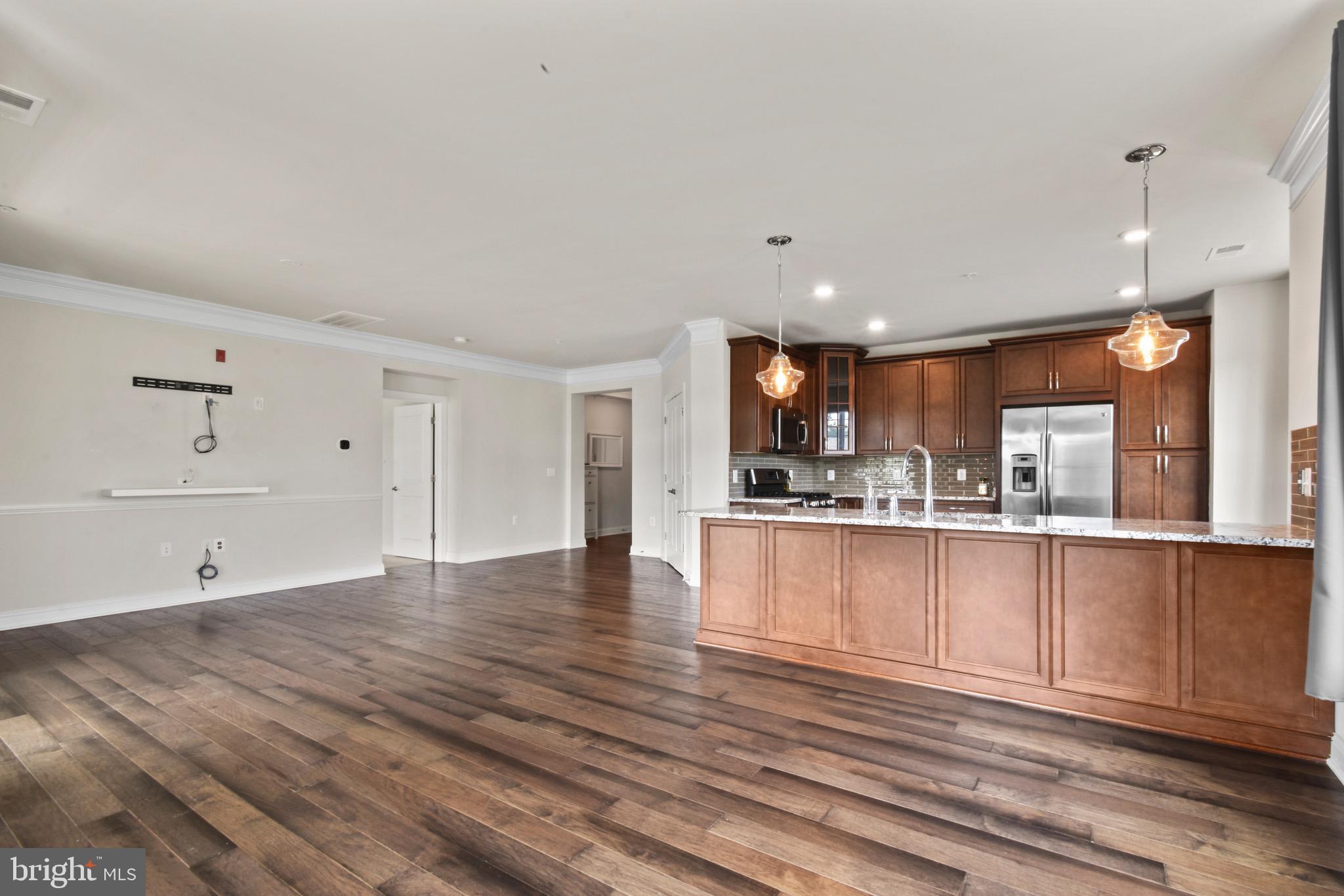 REGENCY AT ASHBURN - Residential