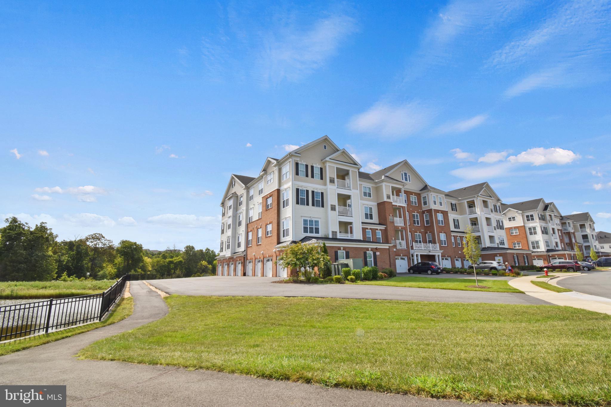 REGENCY AT ASHBURN - Residential