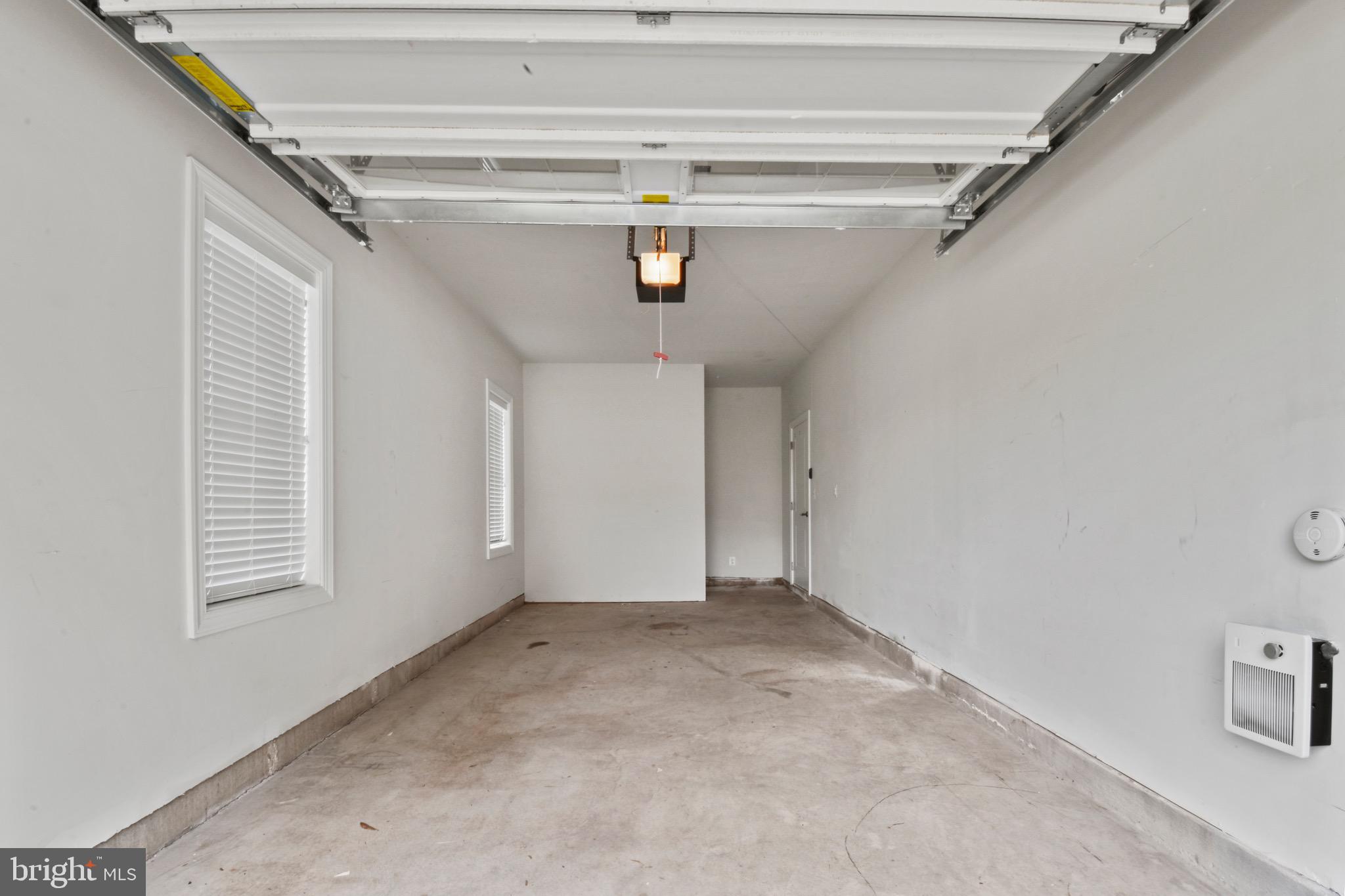 REGENCY AT ASHBURN - Residential