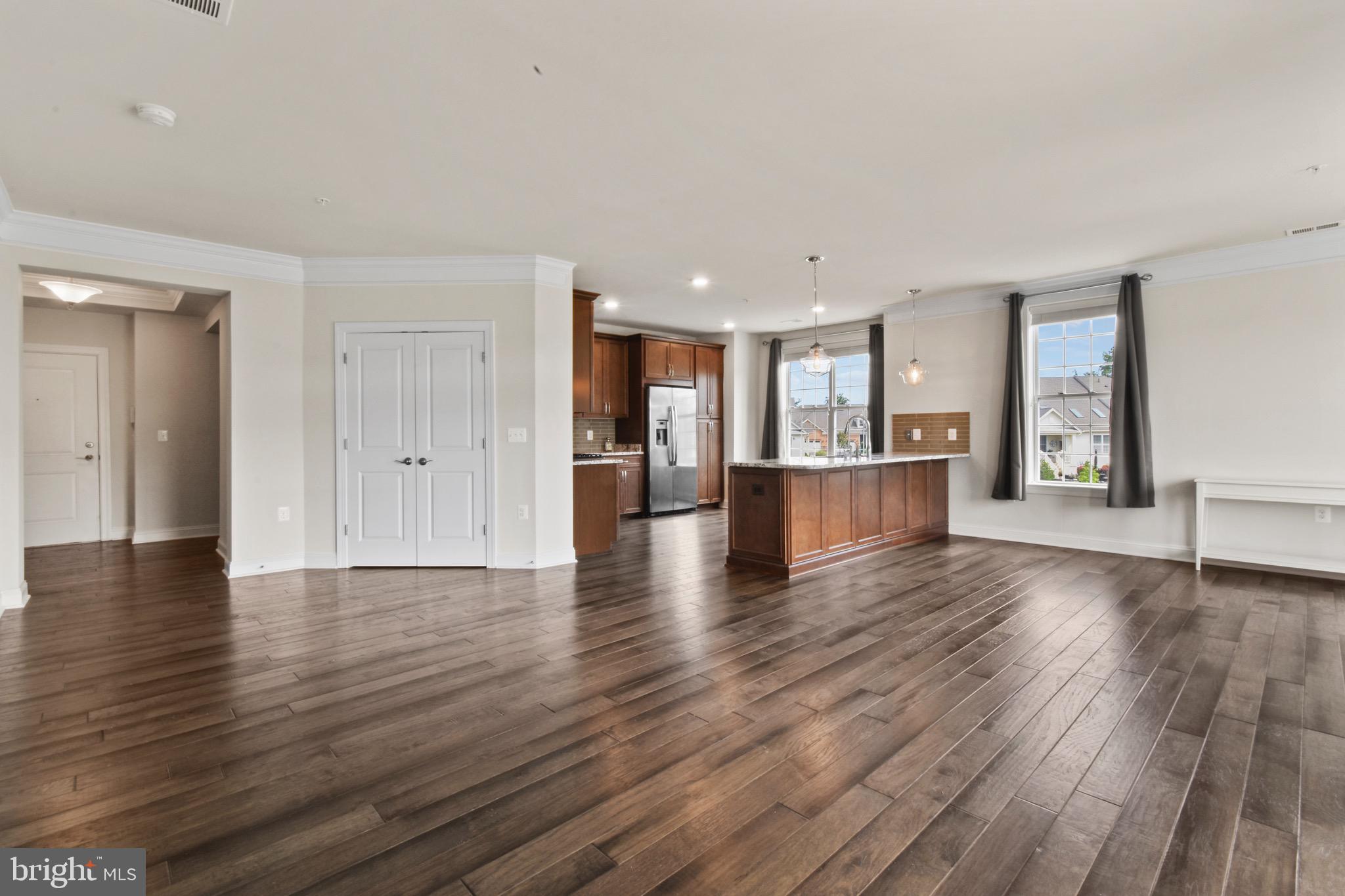 REGENCY AT ASHBURN - Residential