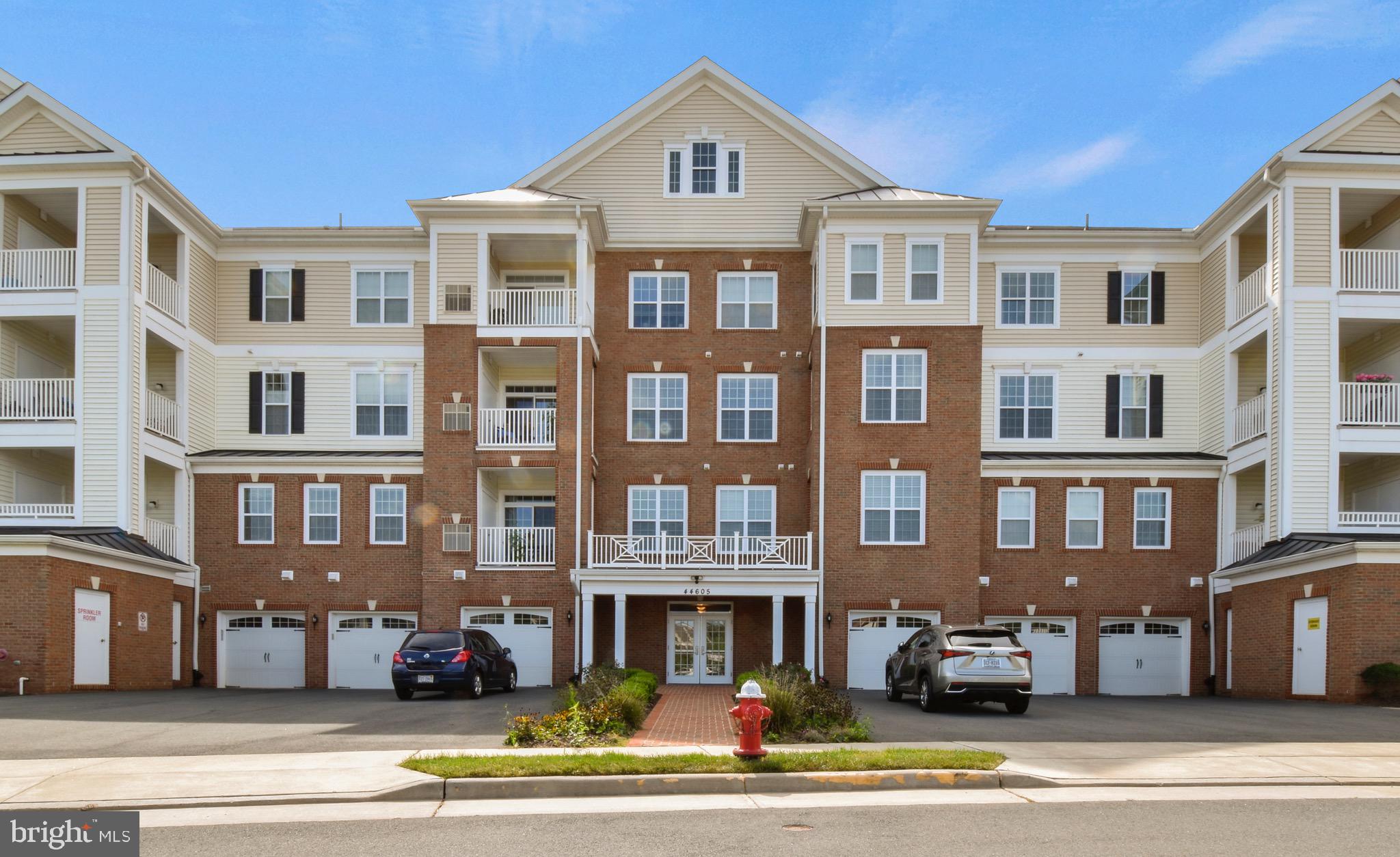 REGENCY AT ASHBURN - Residential
