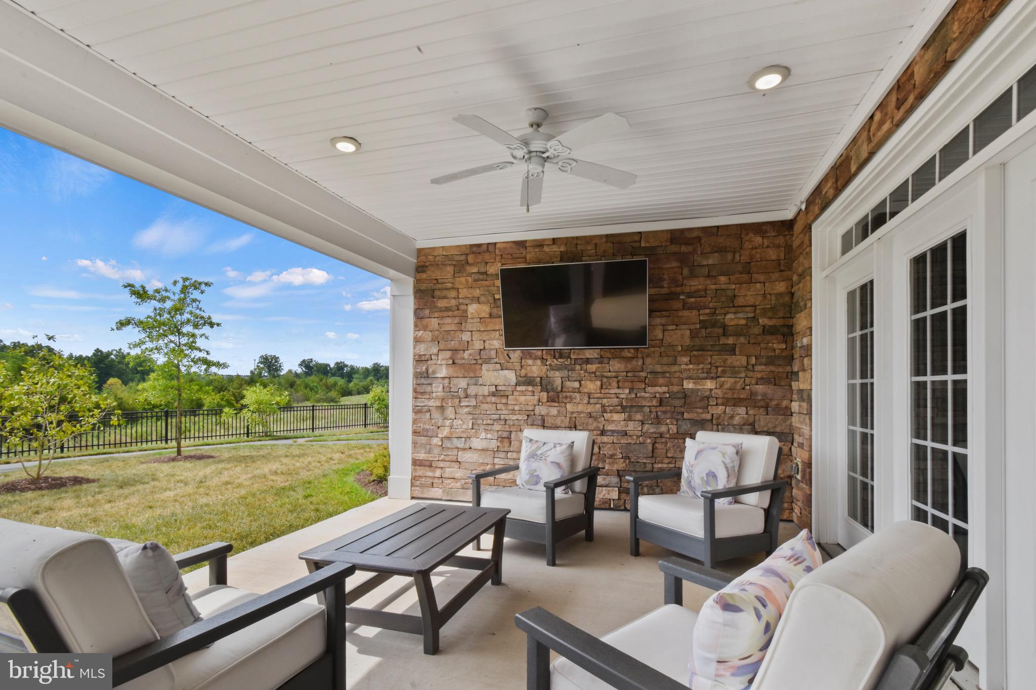 REGENCY AT ASHBURN - Residential