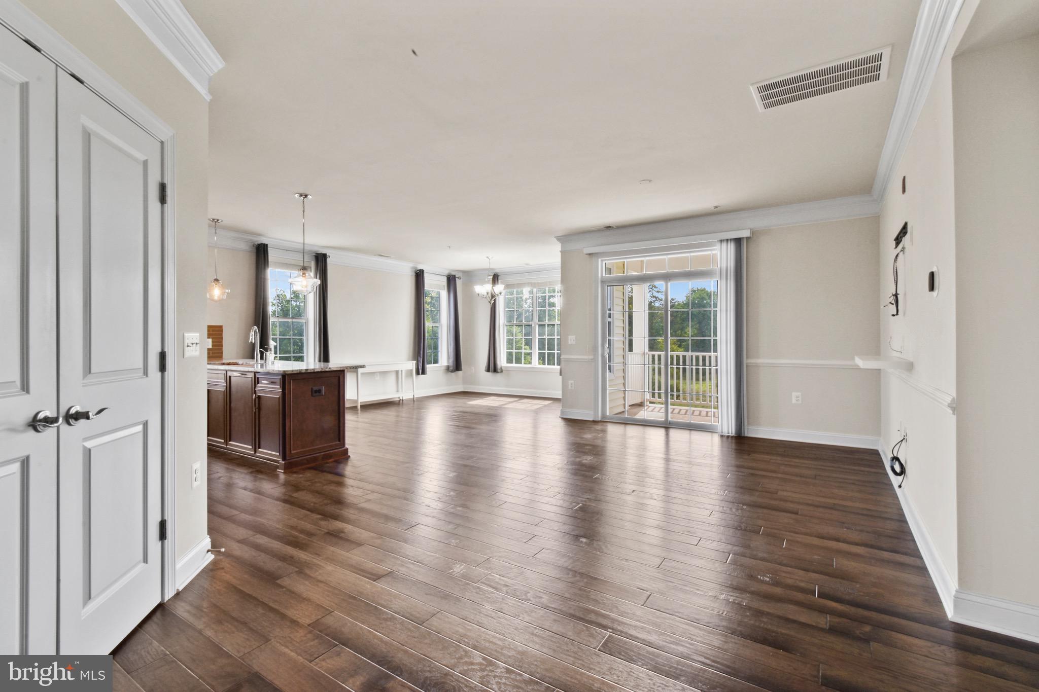 REGENCY AT ASHBURN - Residential