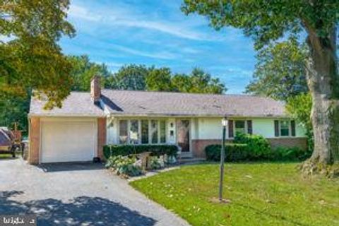 Photo of 356 LANDIS AVE, MILLERSVILLE, PA 17551 (MLS # PALA2039384)