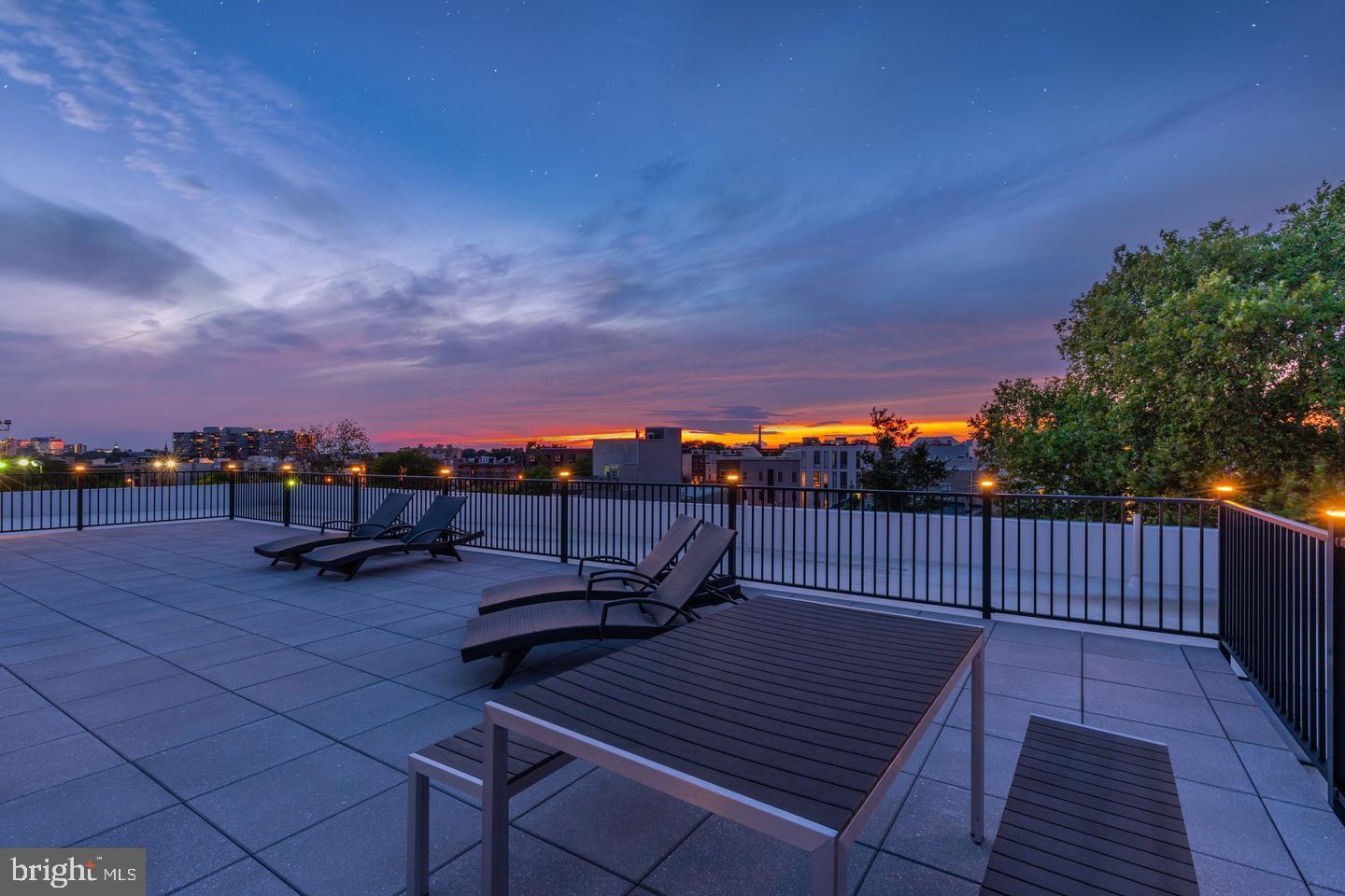 FAIRMOUNT - Residential