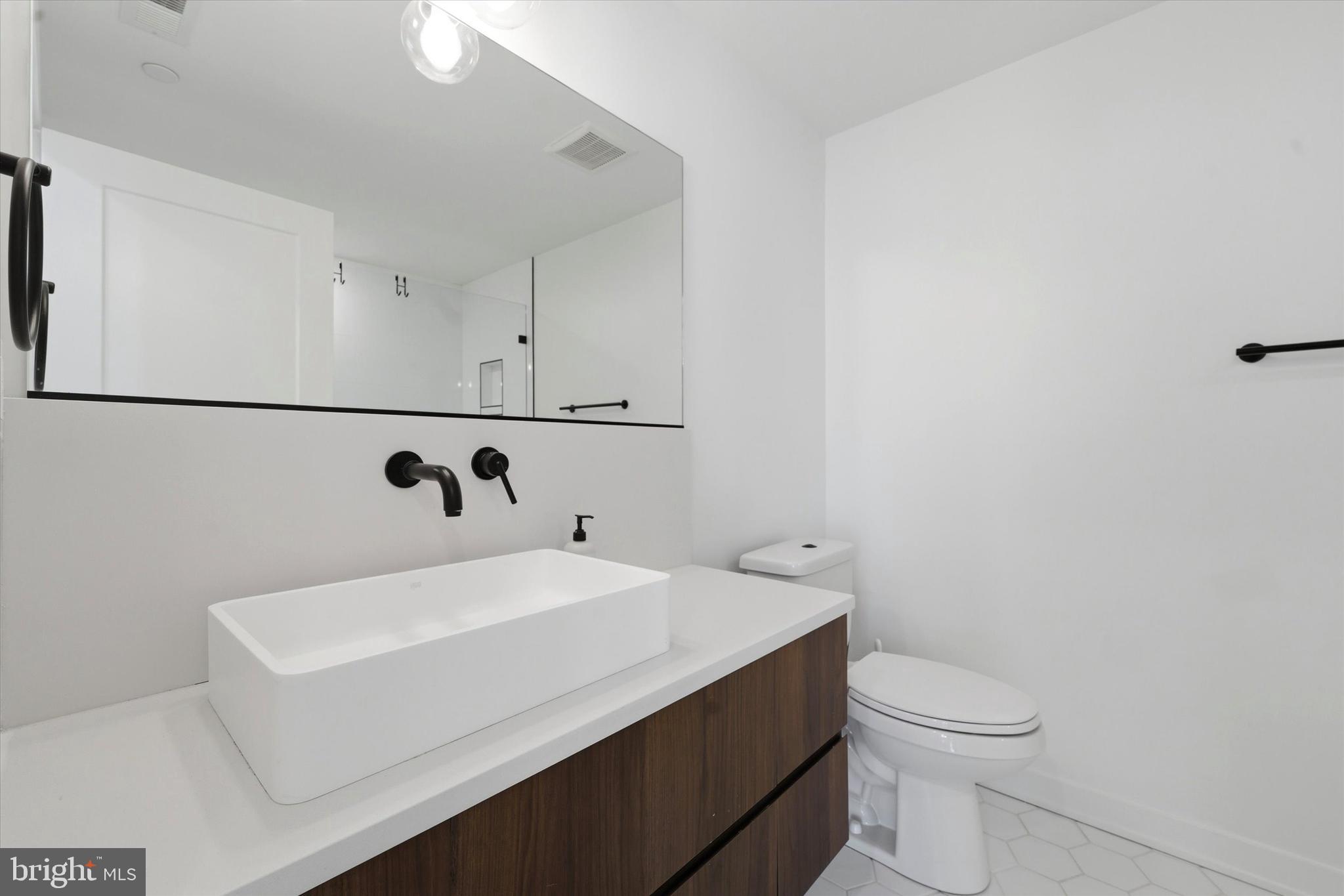 FAIRMOUNT - Residential