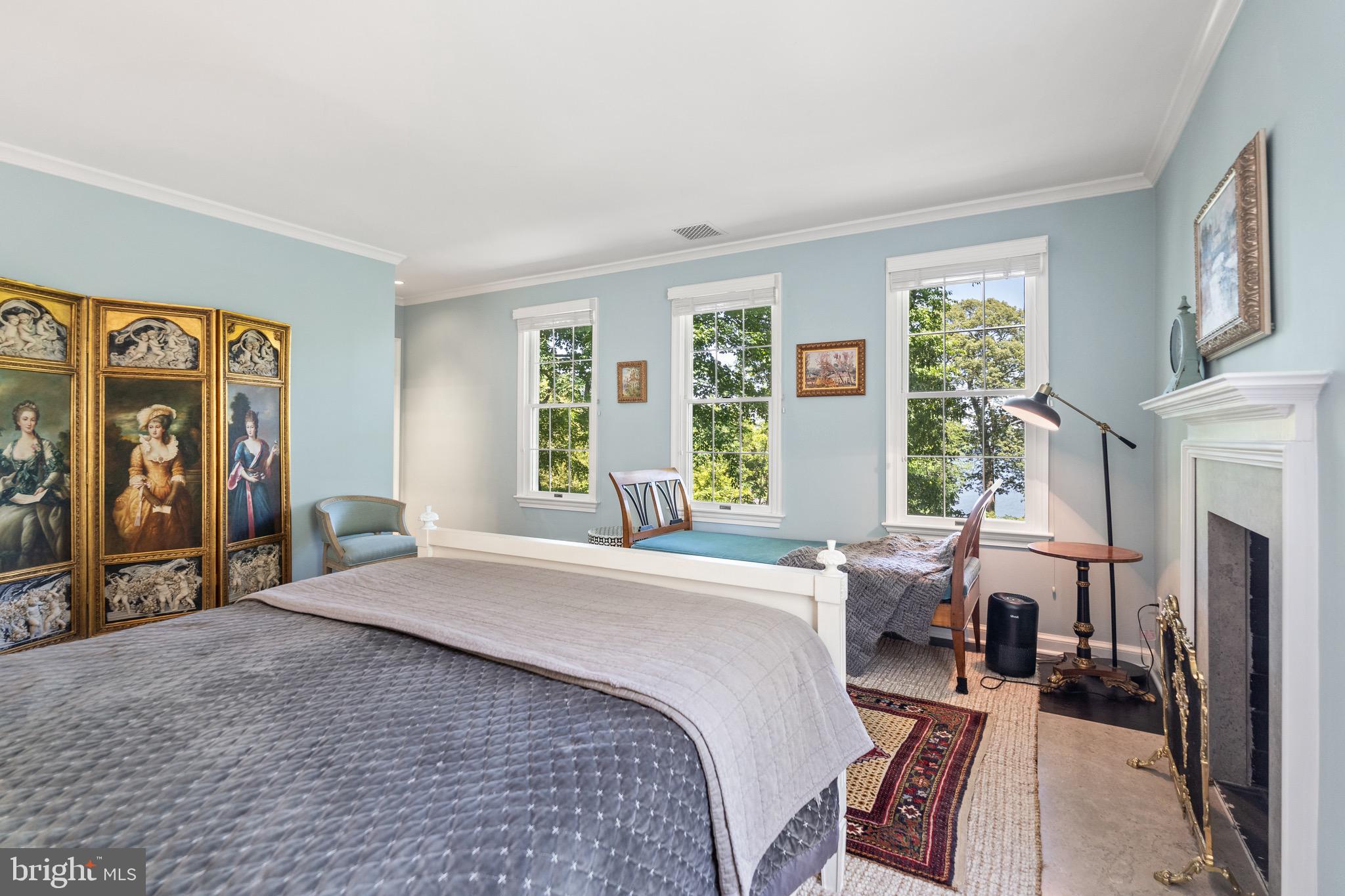 ARCTURUS ON THE POTOMAC - Residential