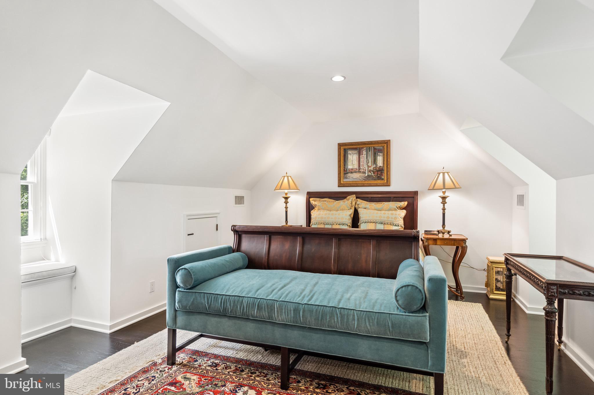 ARCTURUS ON THE POTOMAC - Residential