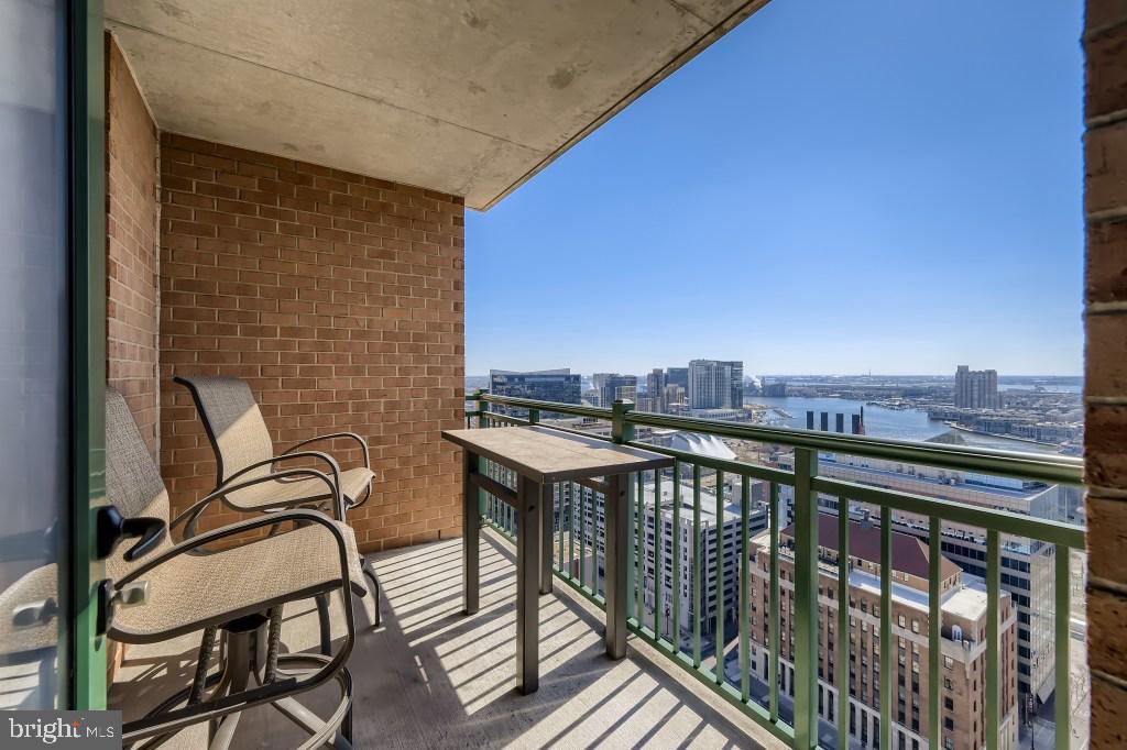 INNER HARBOR - Residential Lease