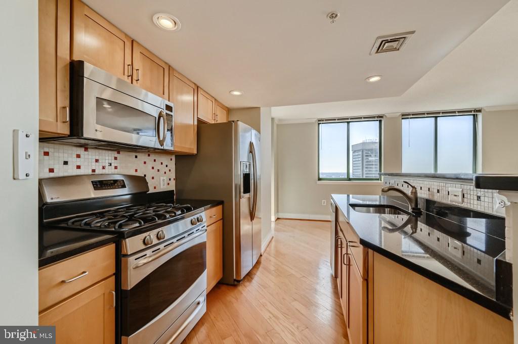 INNER HARBOR - Residential Lease