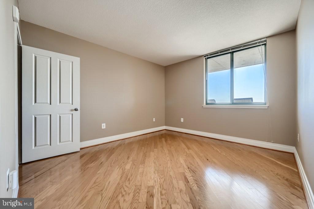 INNER HARBOR - Residential Lease