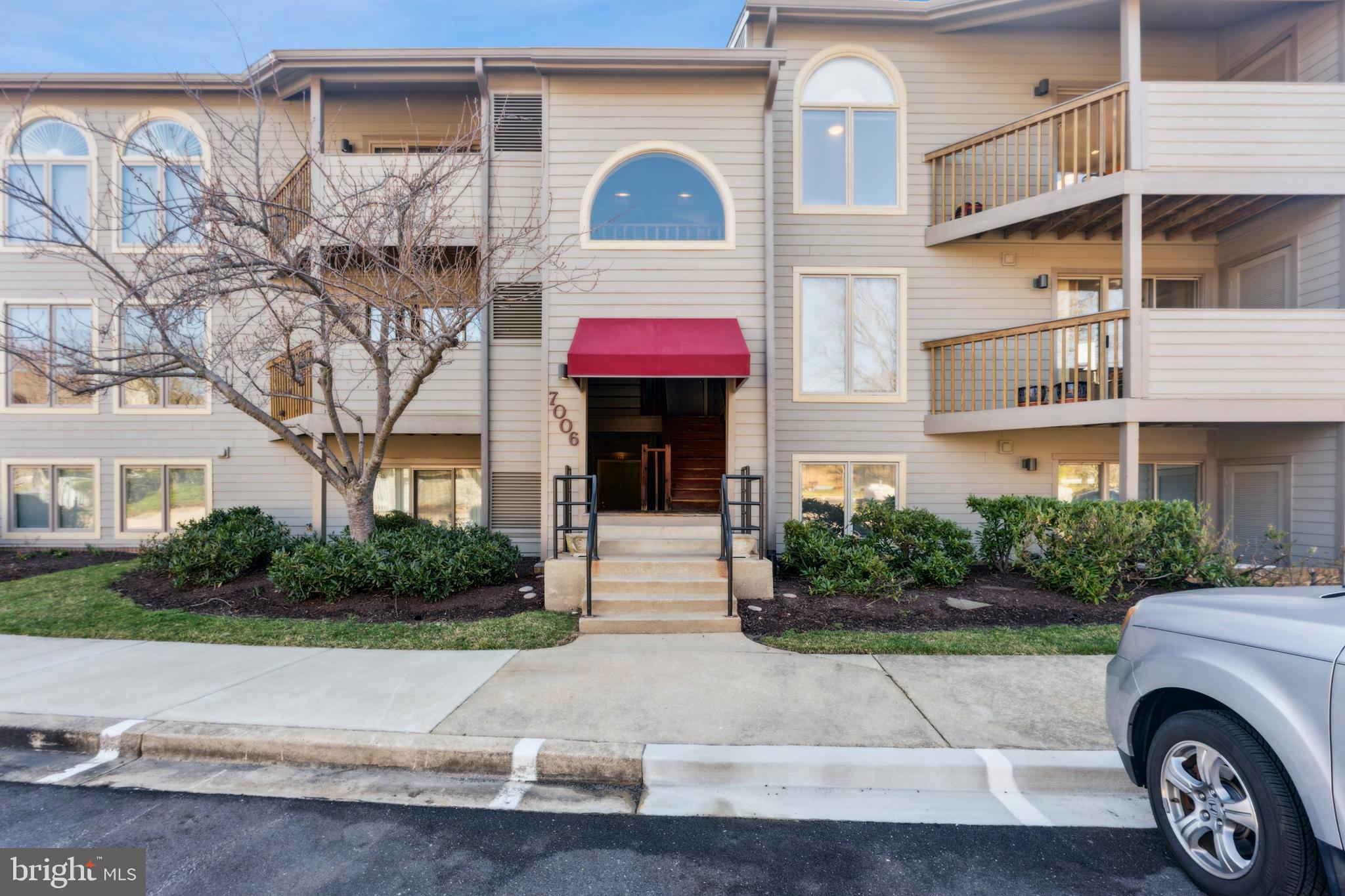 CHESAPEAKE HARBOUR - Residential