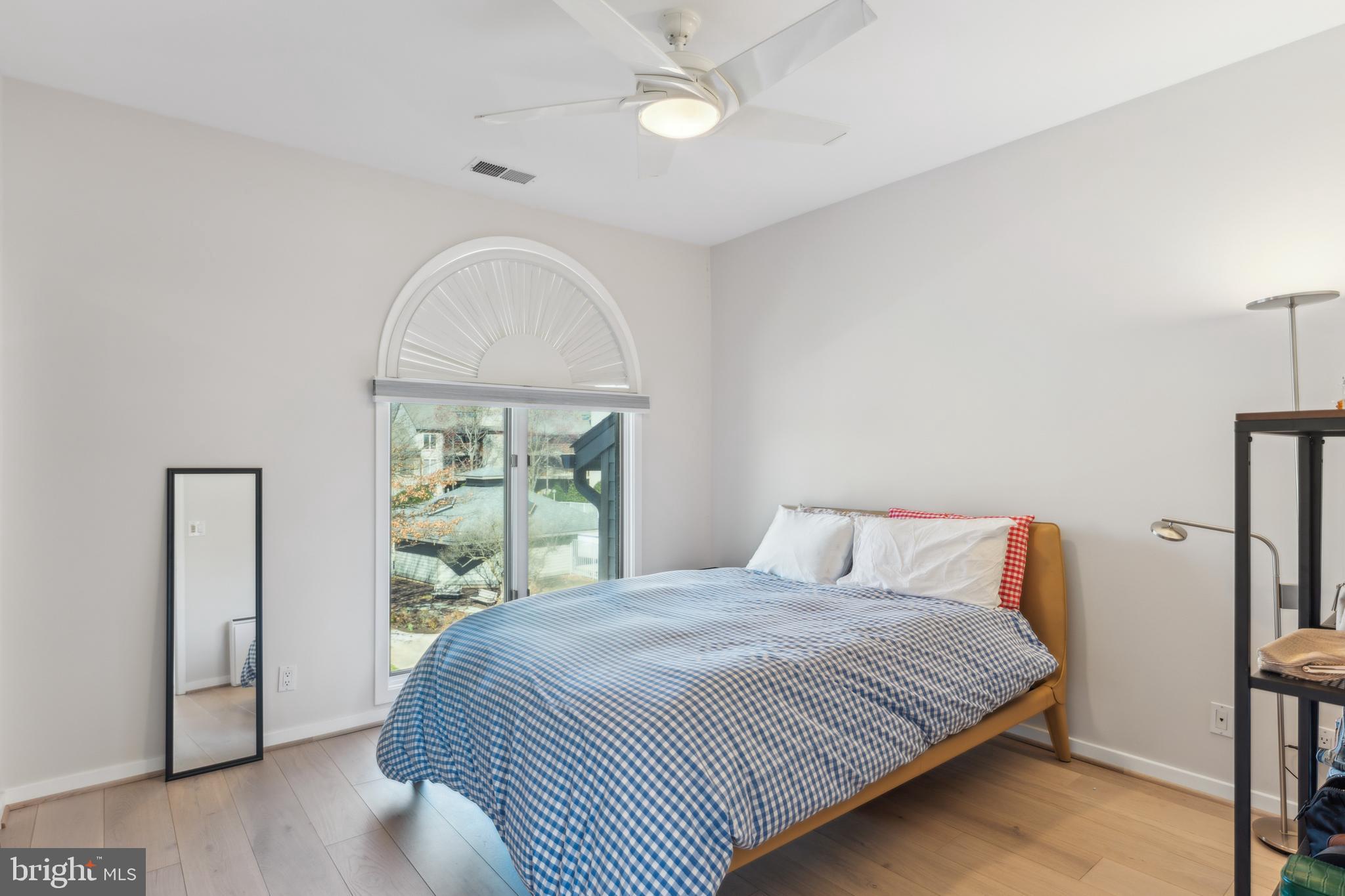 CHESAPEAKE HARBOUR - Residential