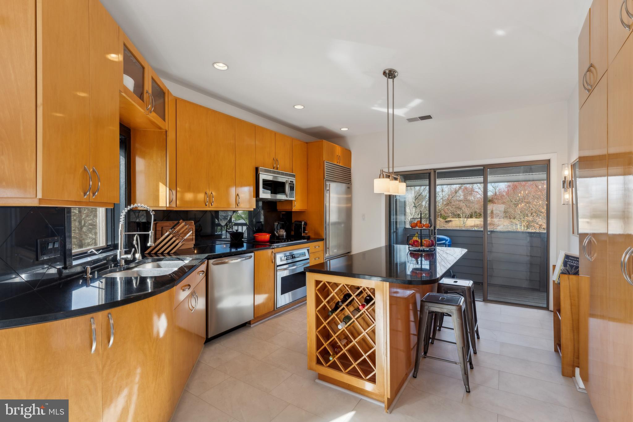 CHESAPEAKE HARBOUR - Residential