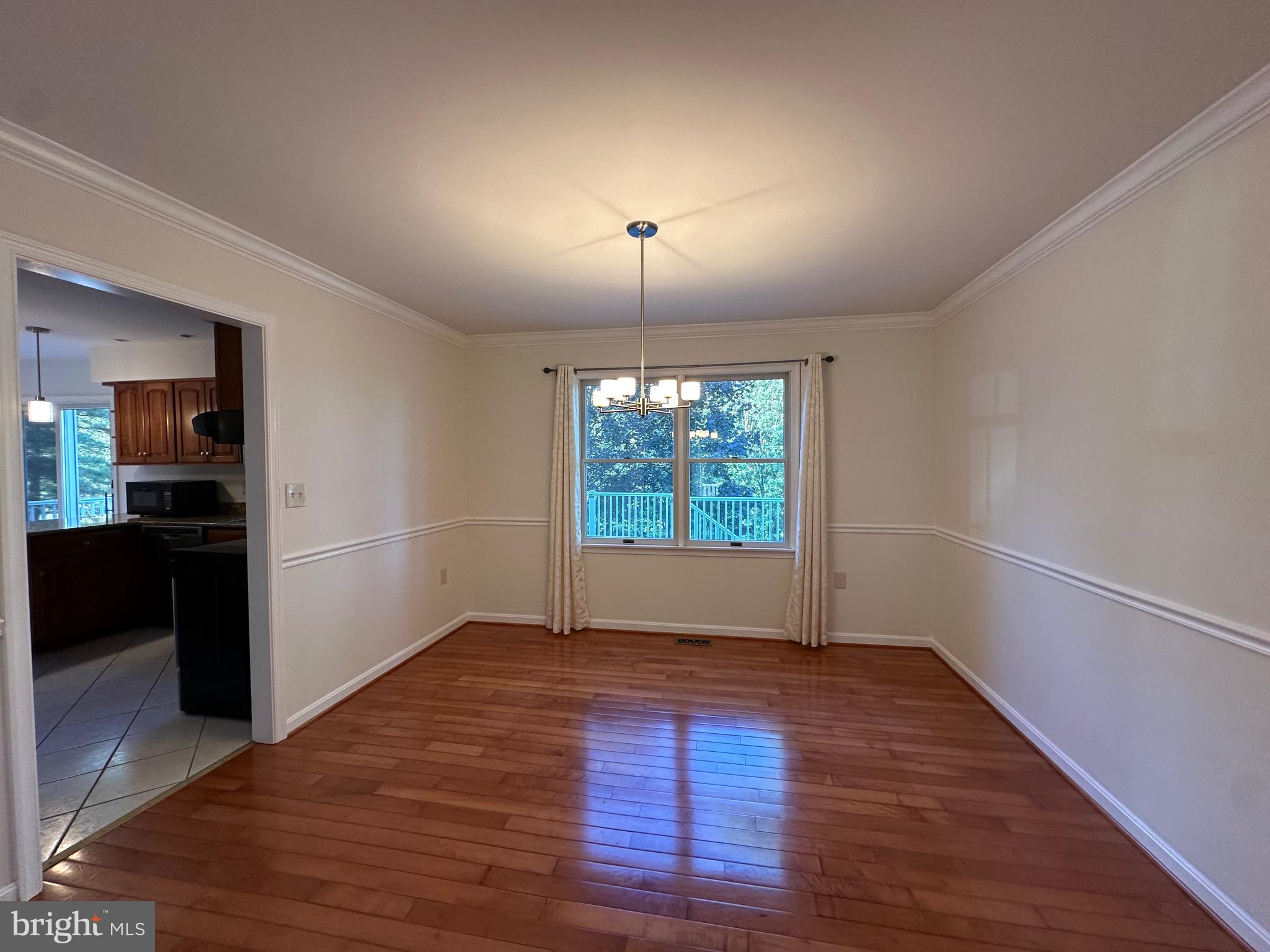 WELLER ESTATES - Residential Lease